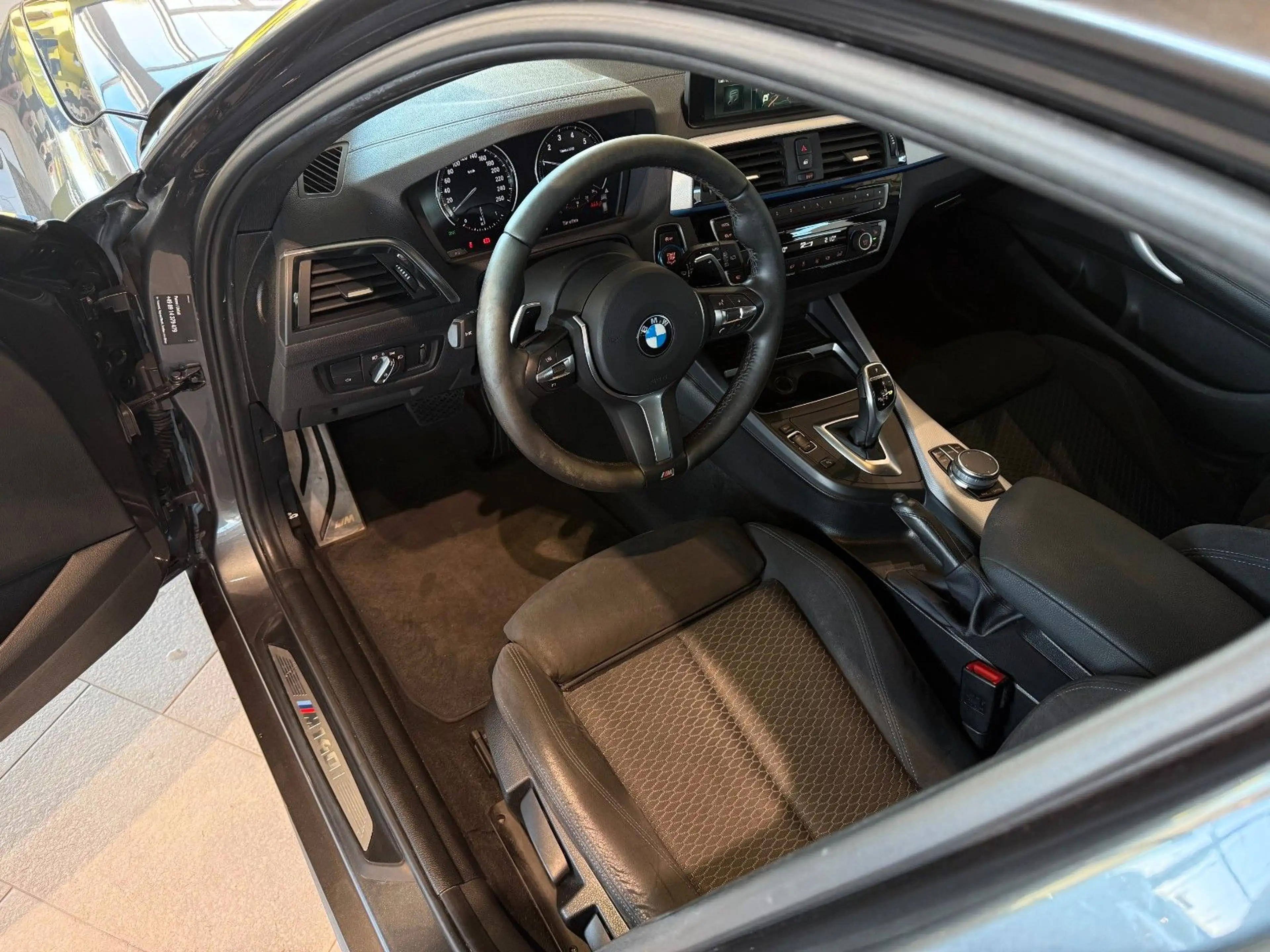BMW 140 1 Limousine 5-trg. M140 i Special Edition — photo 12