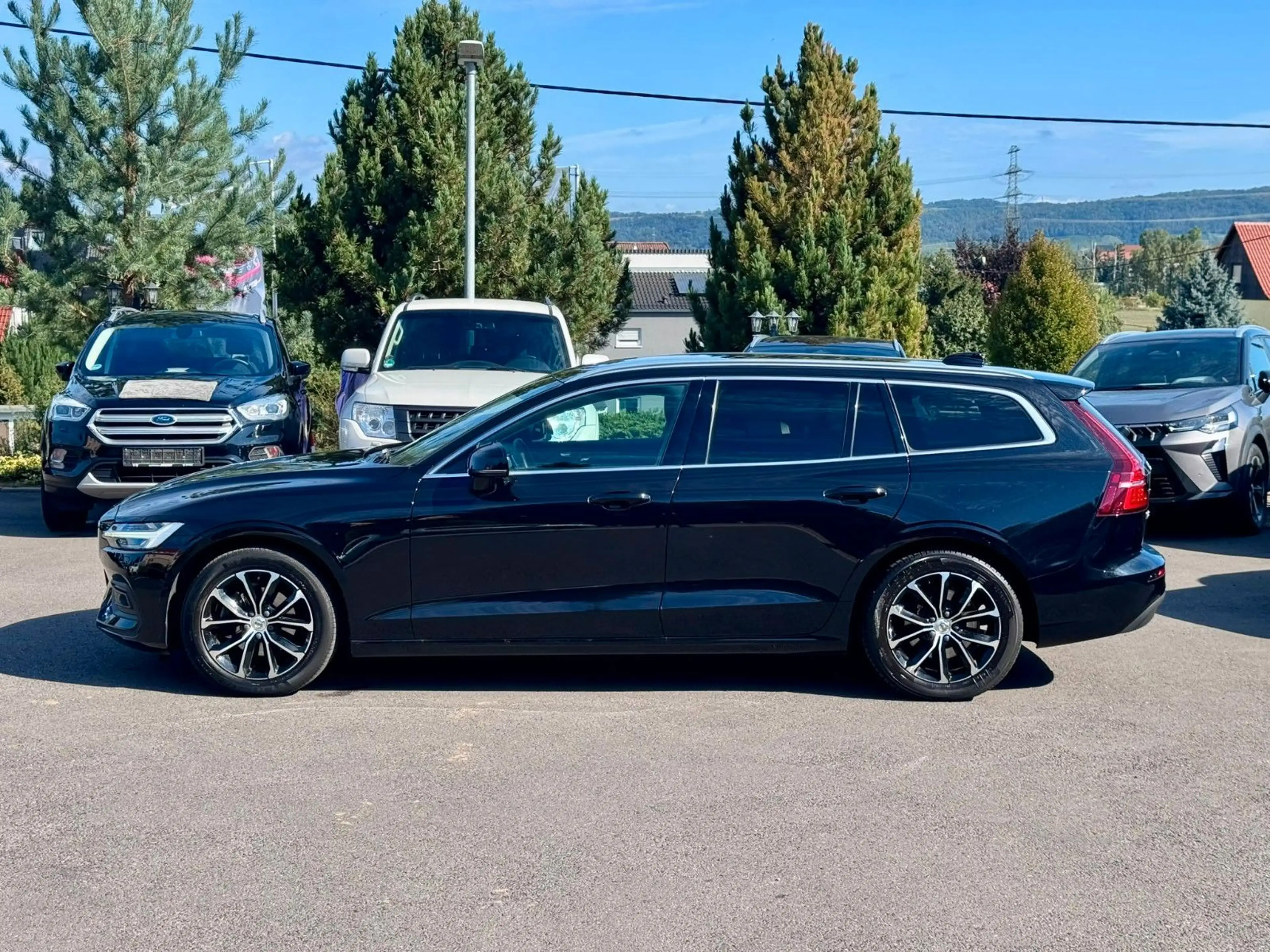 Volvo V60 D3 Momentum Pro*IntelliSafe PRO*KAM*LEDER* — photo 3