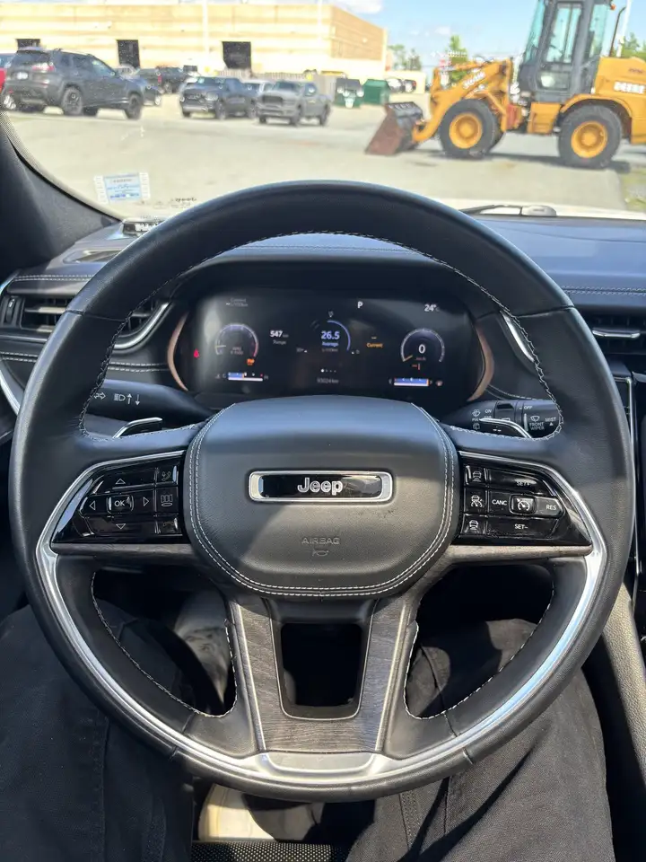 Jeep Grand Cherokee снимка Jeep Grand Cherokee