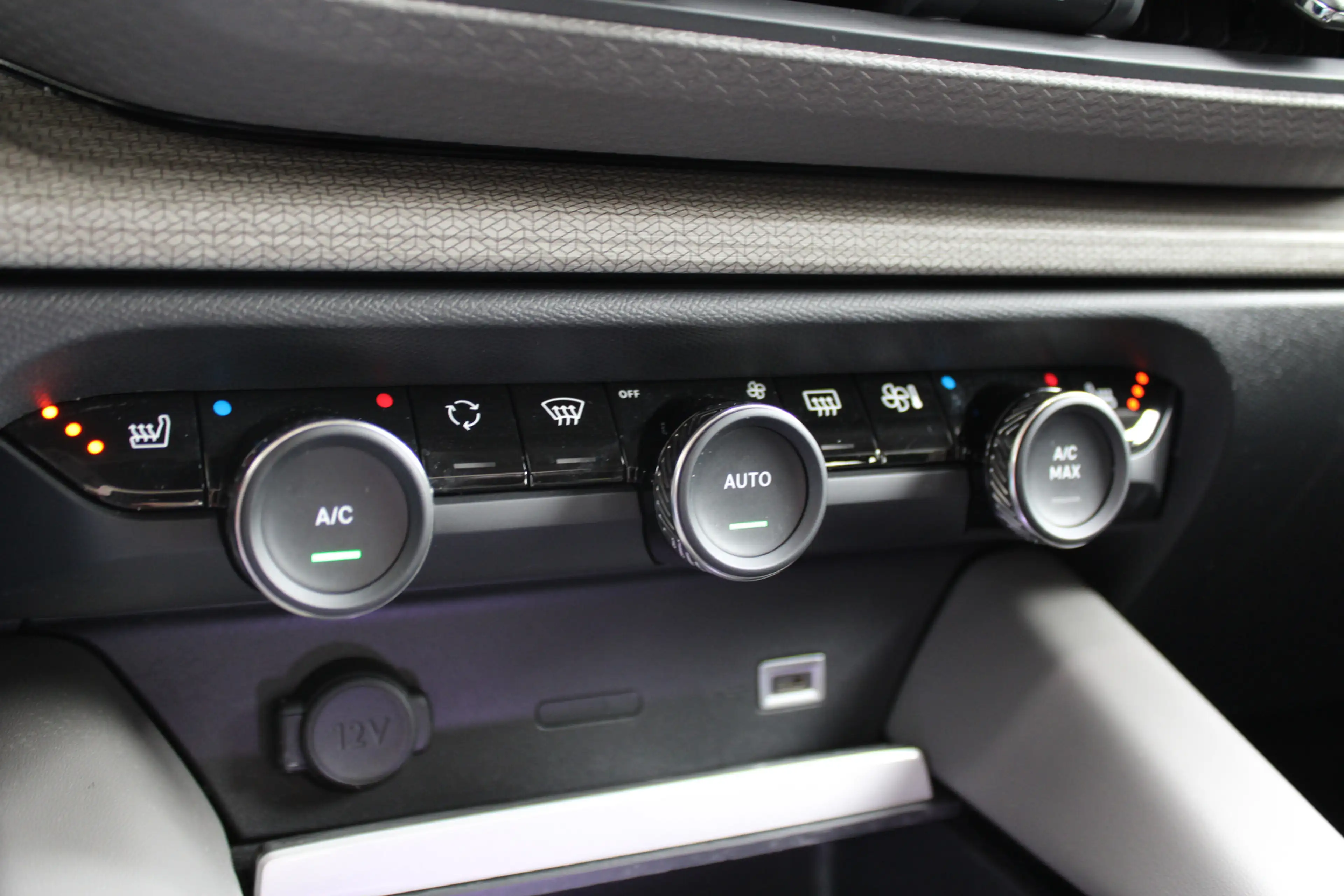 Citroen C5 X 1.6 Plug-in Hybrid 225 Shine | Panoramadak | Massa — photo 39