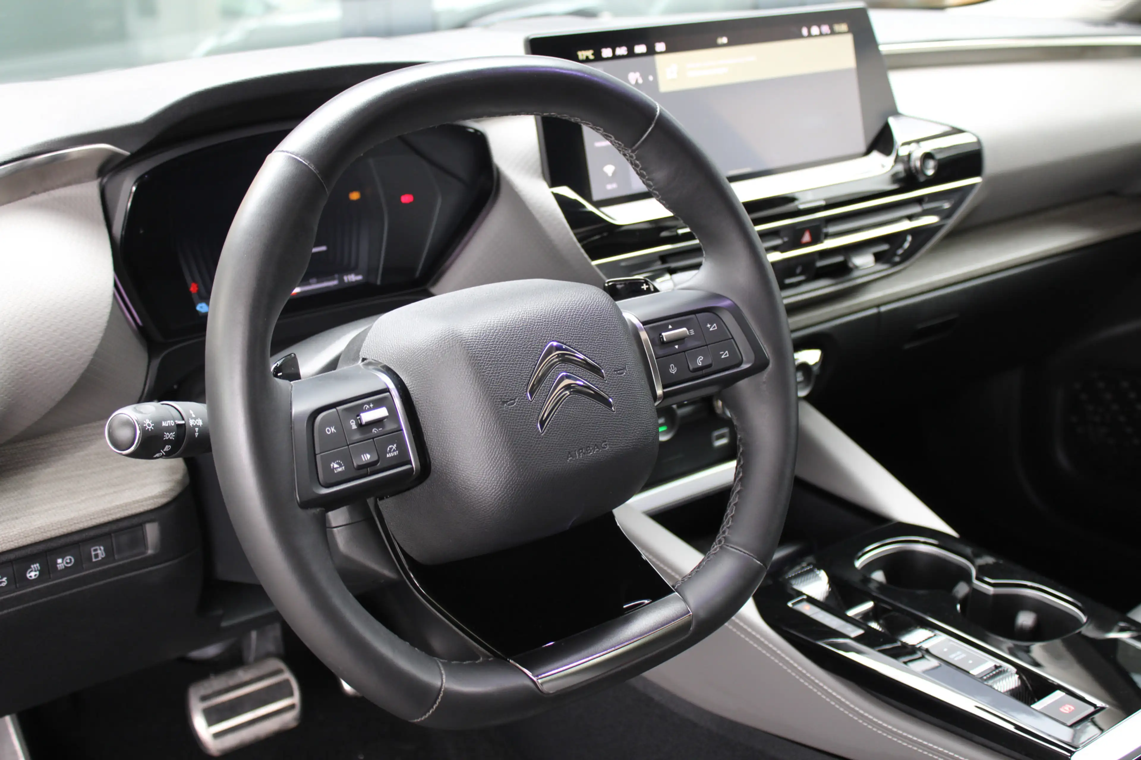 Citroen C5 X 1.6 Plug-in Hybrid 225 Shine | Panoramadak | Massa — photo 8