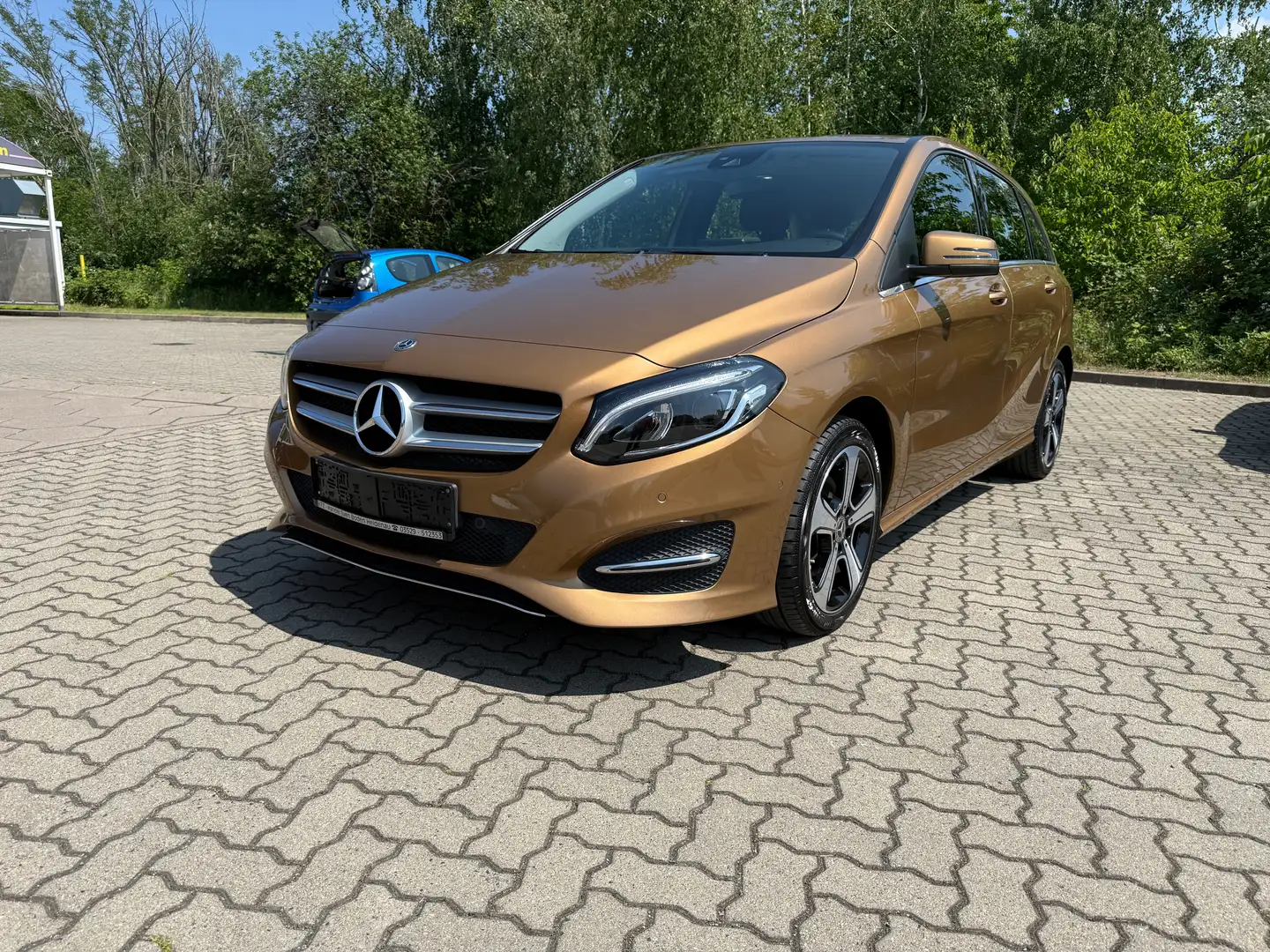 Mercedes-Benz B 200 B 200 CDI  Urban SH: MB ,Navi , el Spiegel Tempo Beige - 1