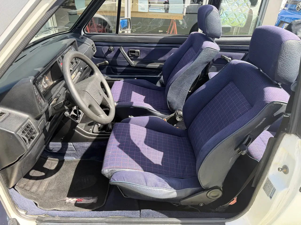 Volkswagen Golf Cabriolet 1.8 90ch, foto 9