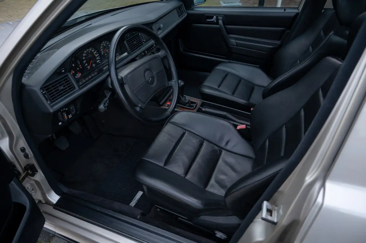 Mercedes-Benz 190 E 2.3-16, foto 7