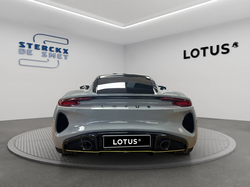 Lotus Emira Turbo SE Racing Line — photo 5
