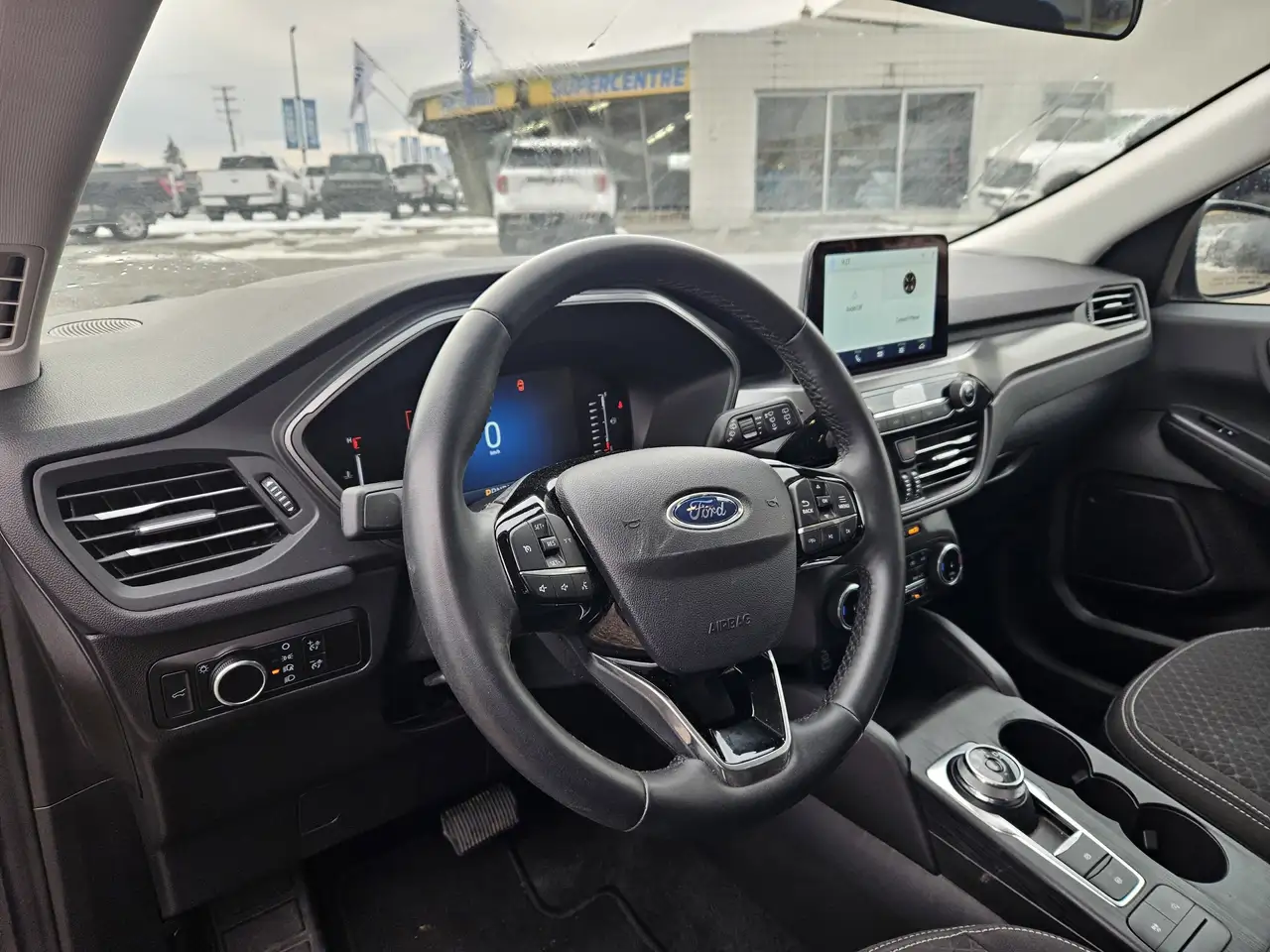 Ford Escape снимка Ford Escape
