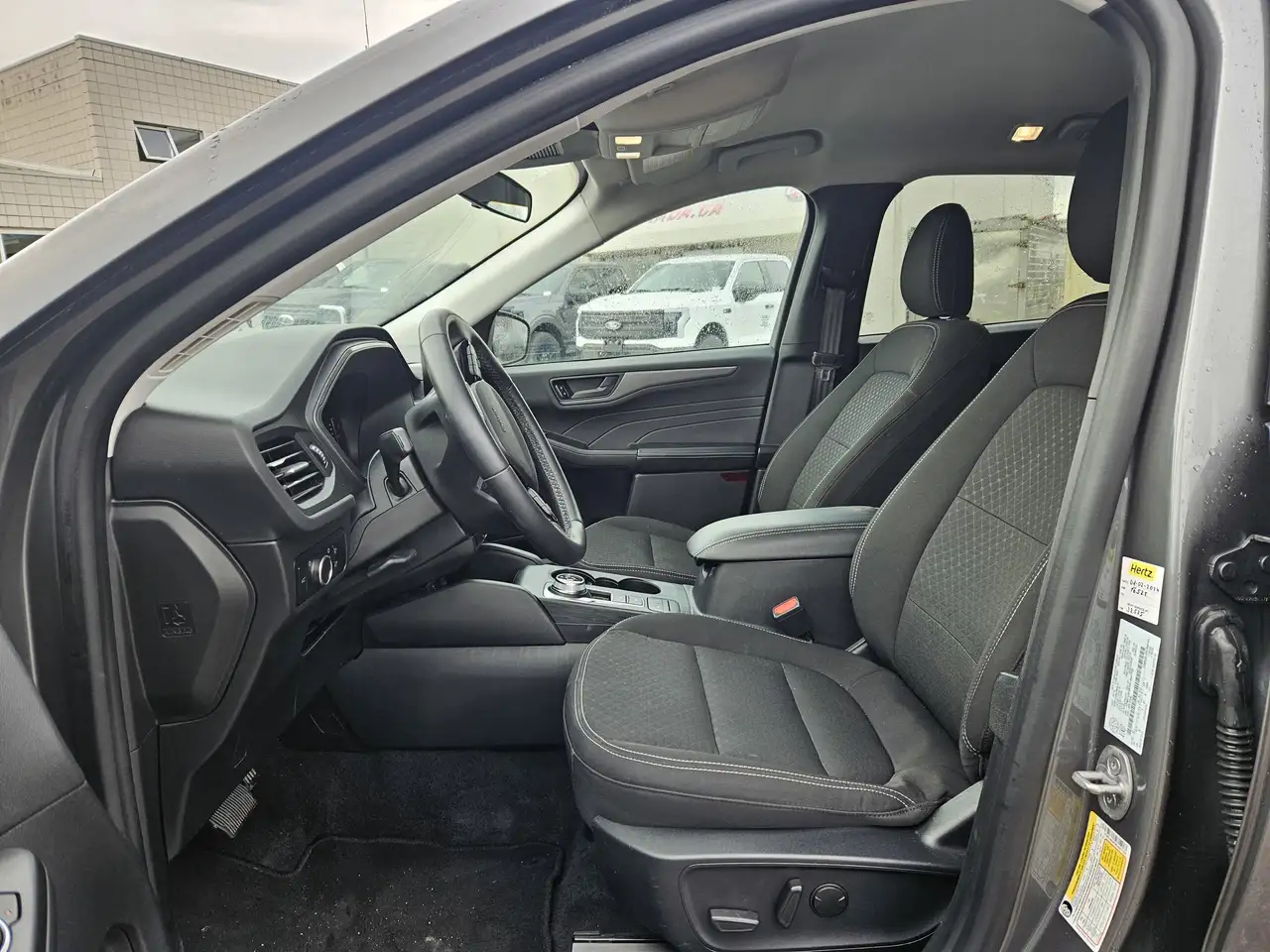 Ford Escape снимка Ford Escape