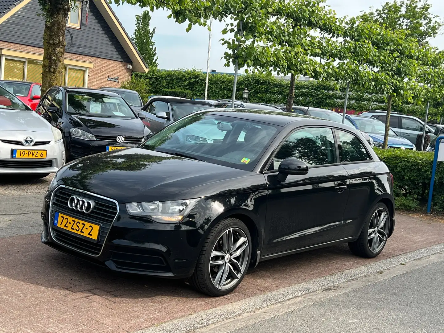 Audi A1 1.2 TFSI Ambition Schwarz - 2
