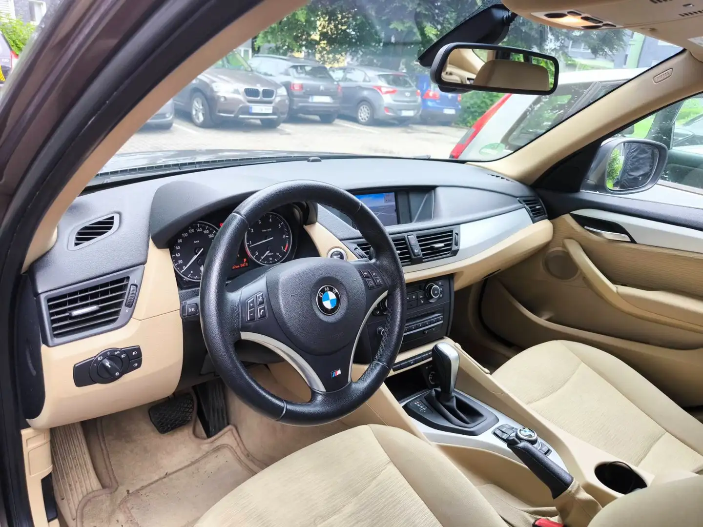BMW X1 X1 sDrive18i Aut. Braun - 2