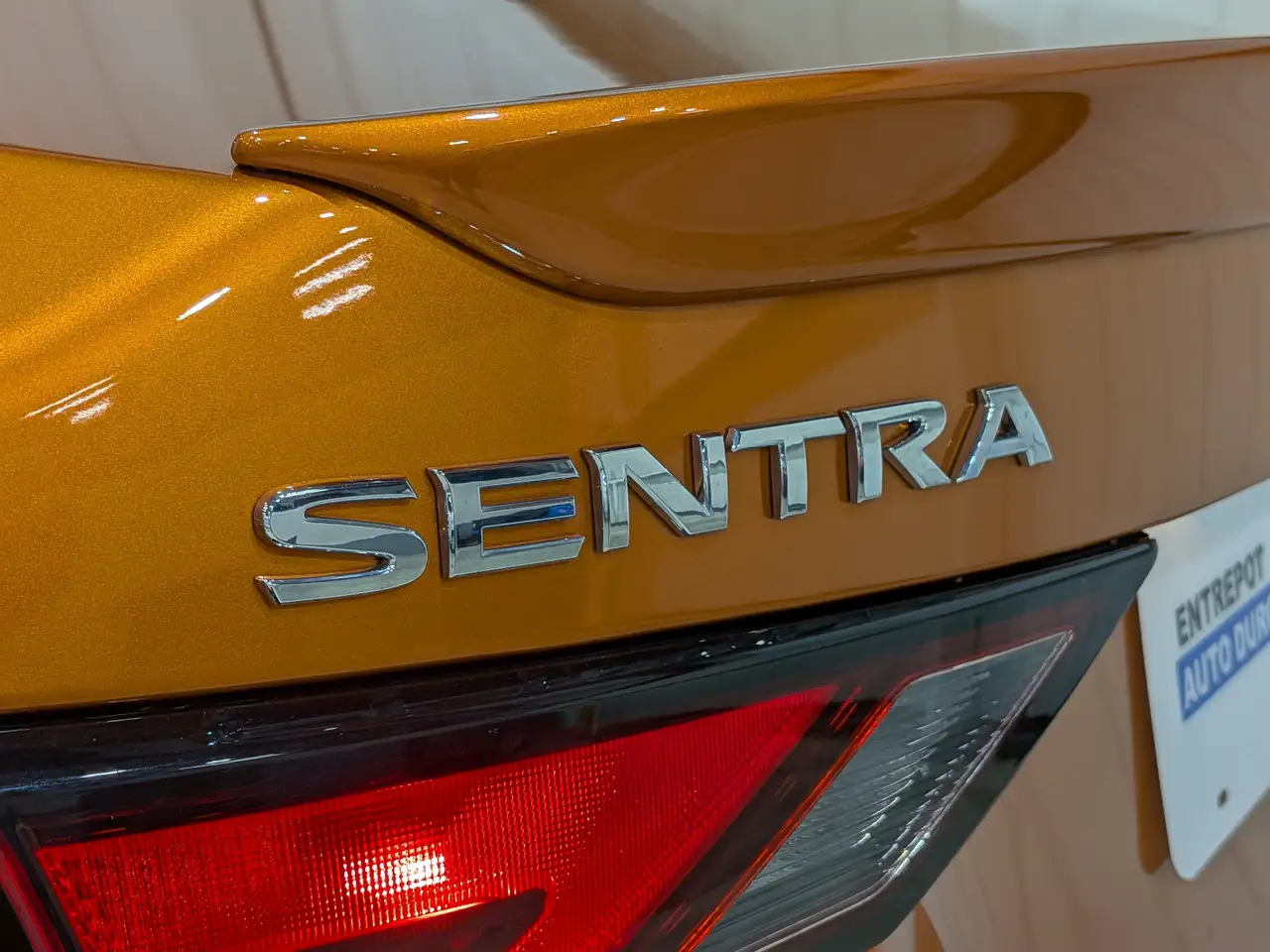 Nissan Sentra fotografie Nissan Sentra