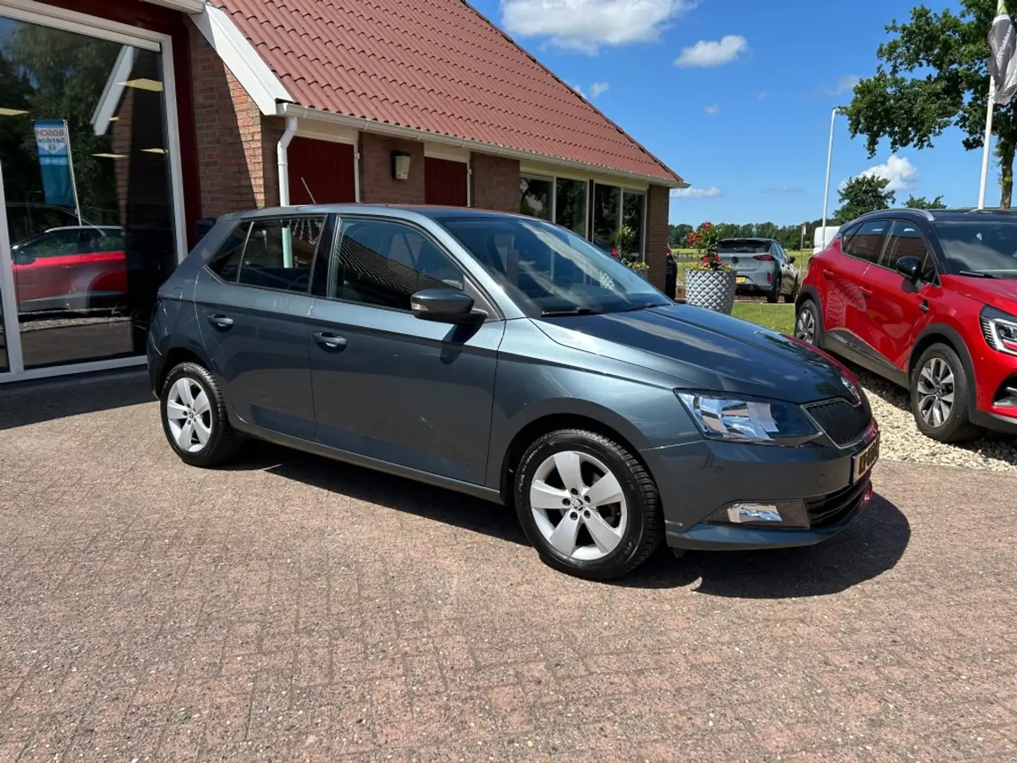 Skoda Fabia 1.0 STYLE 5-DRS AIRCO Grijs - 1