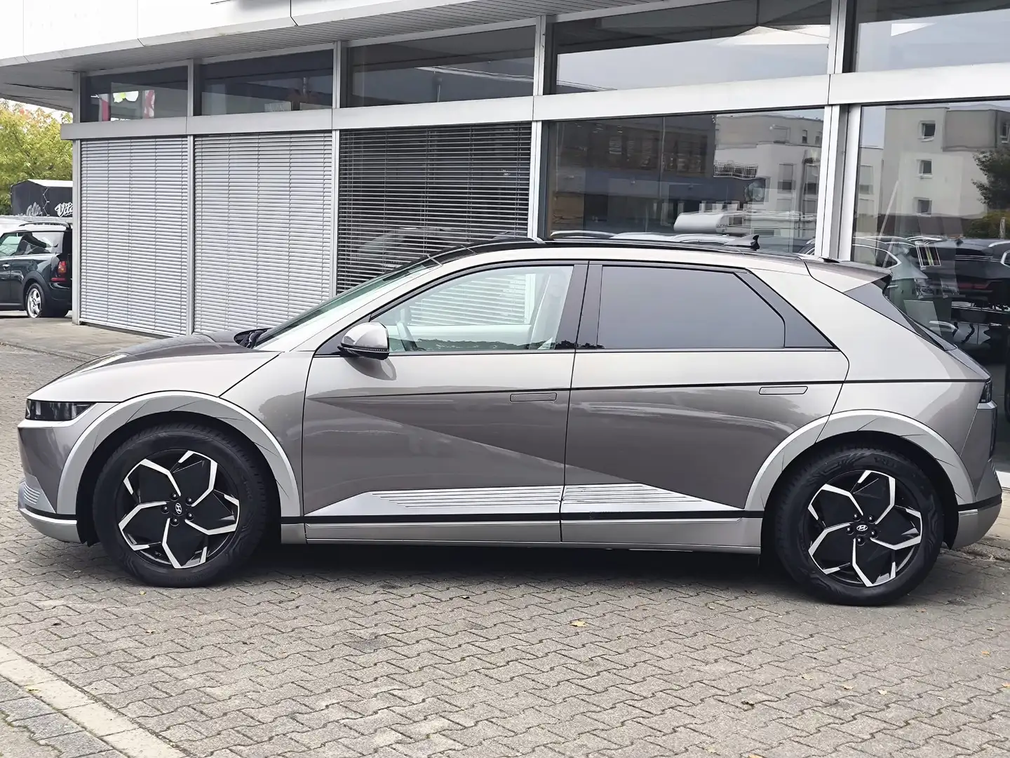 Hyundai IONIQ 5 Techniq PANO+NAVI+LED+SHZ+KAMER+ACC+19+ Vert - 2