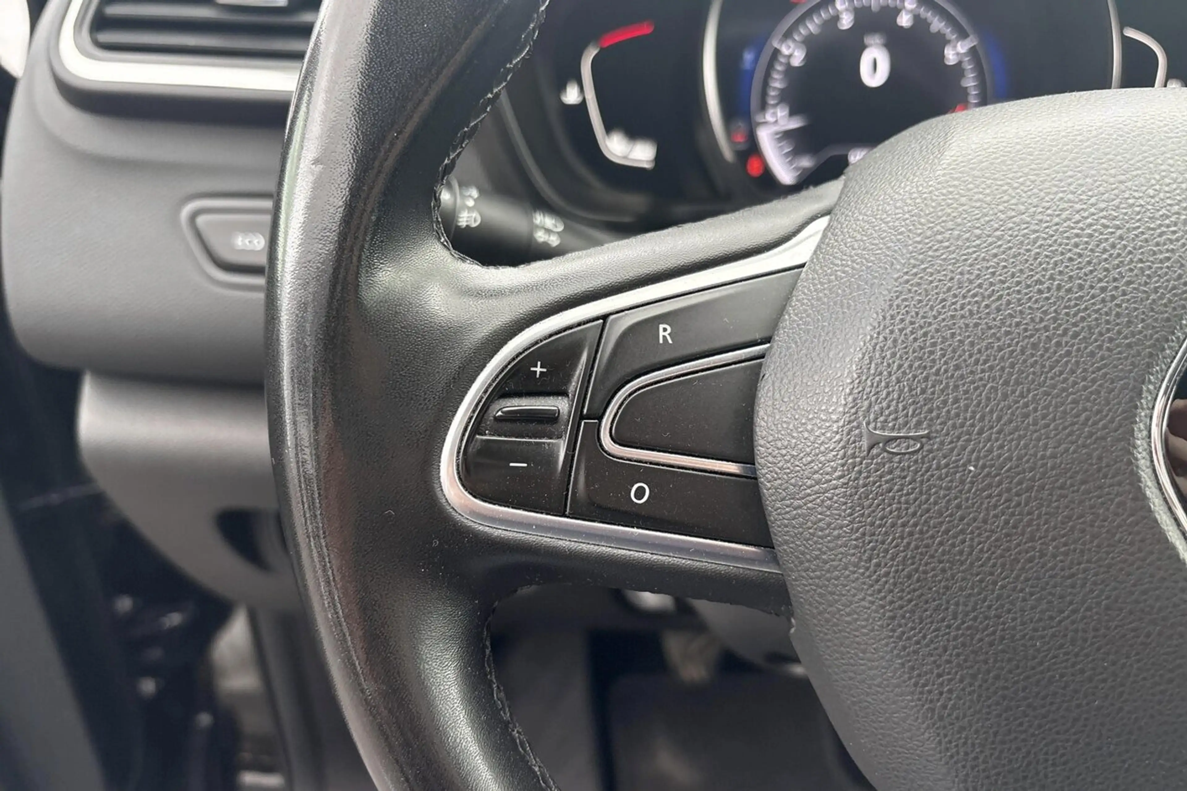 Renault Kadjar 1.3 TCe 140 — photo 14