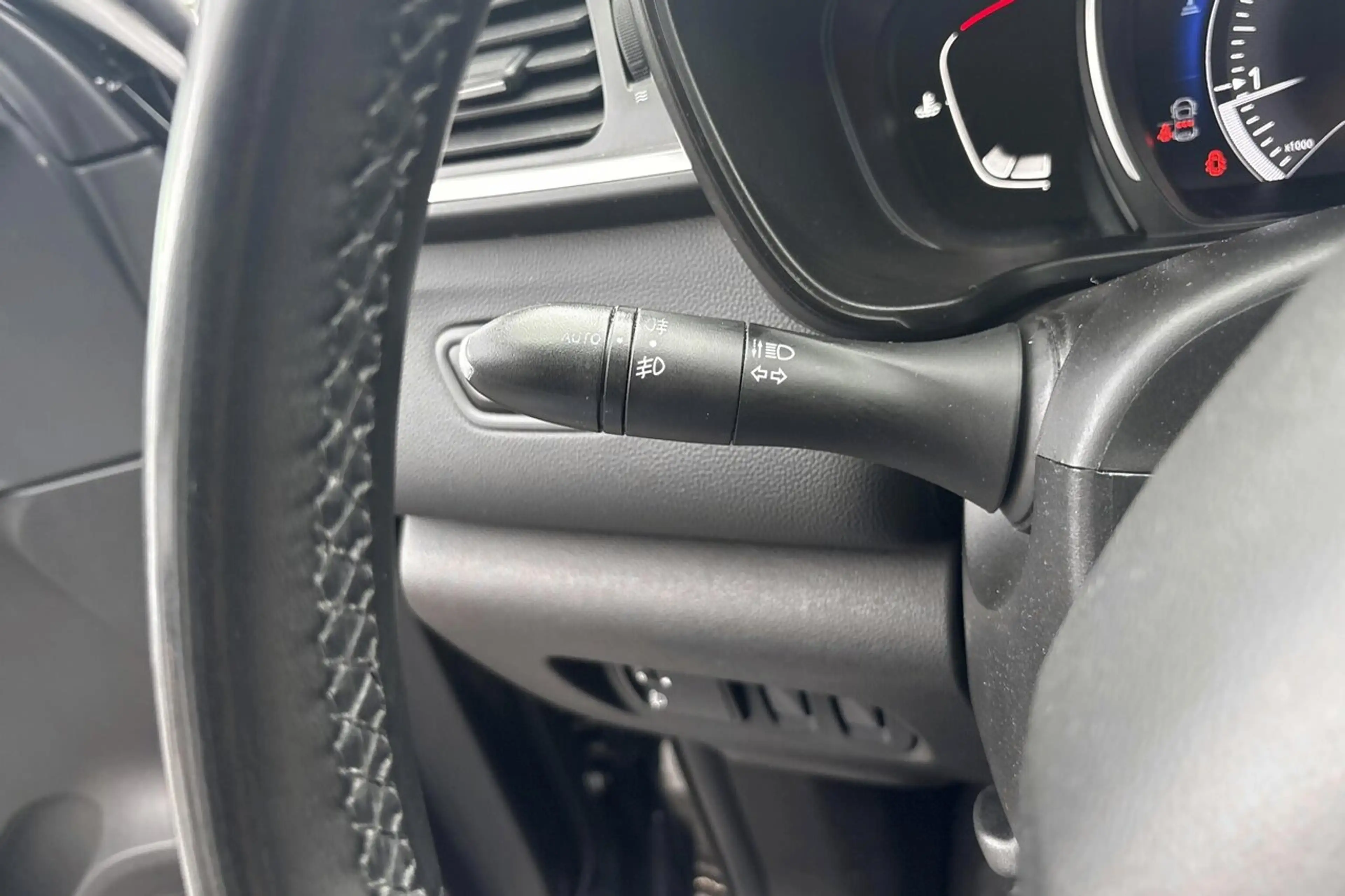 Renault Kadjar 1.3 TCe 140 — photo 13