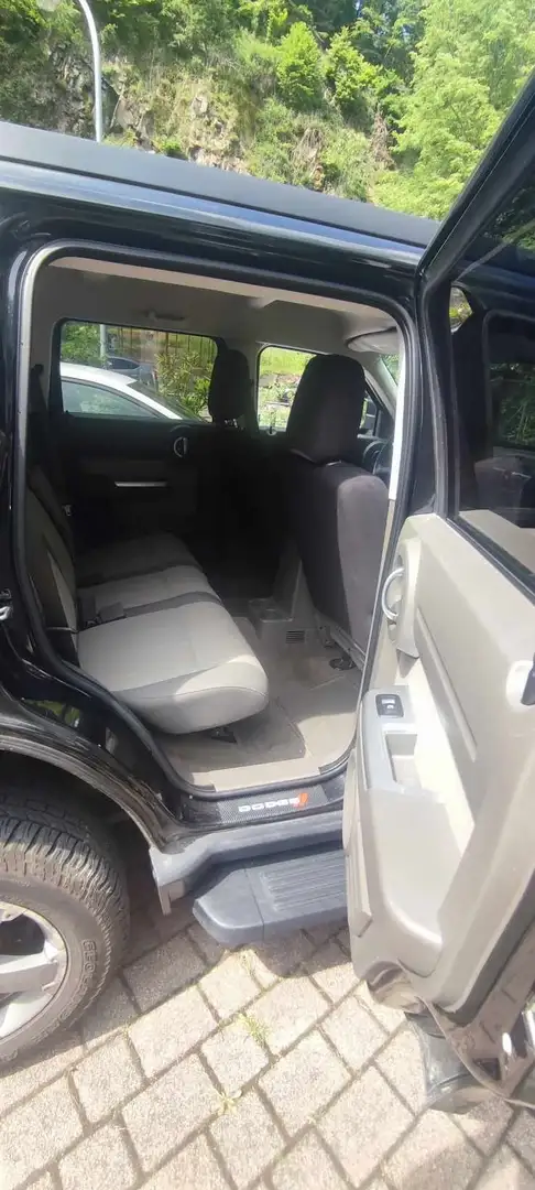 Dodge Nitro 2.8 CRD DPF Automatik SXT - 2