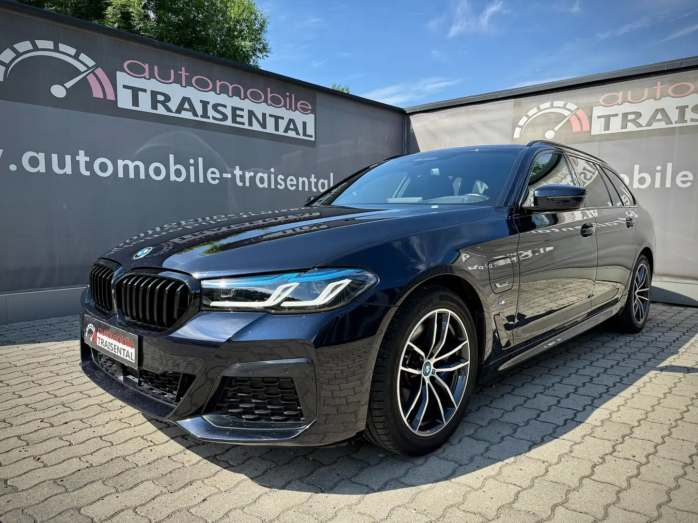 BMW 530 e xDrive M Sport/Laser/HeadUp/harmankardon Schwarz - 1