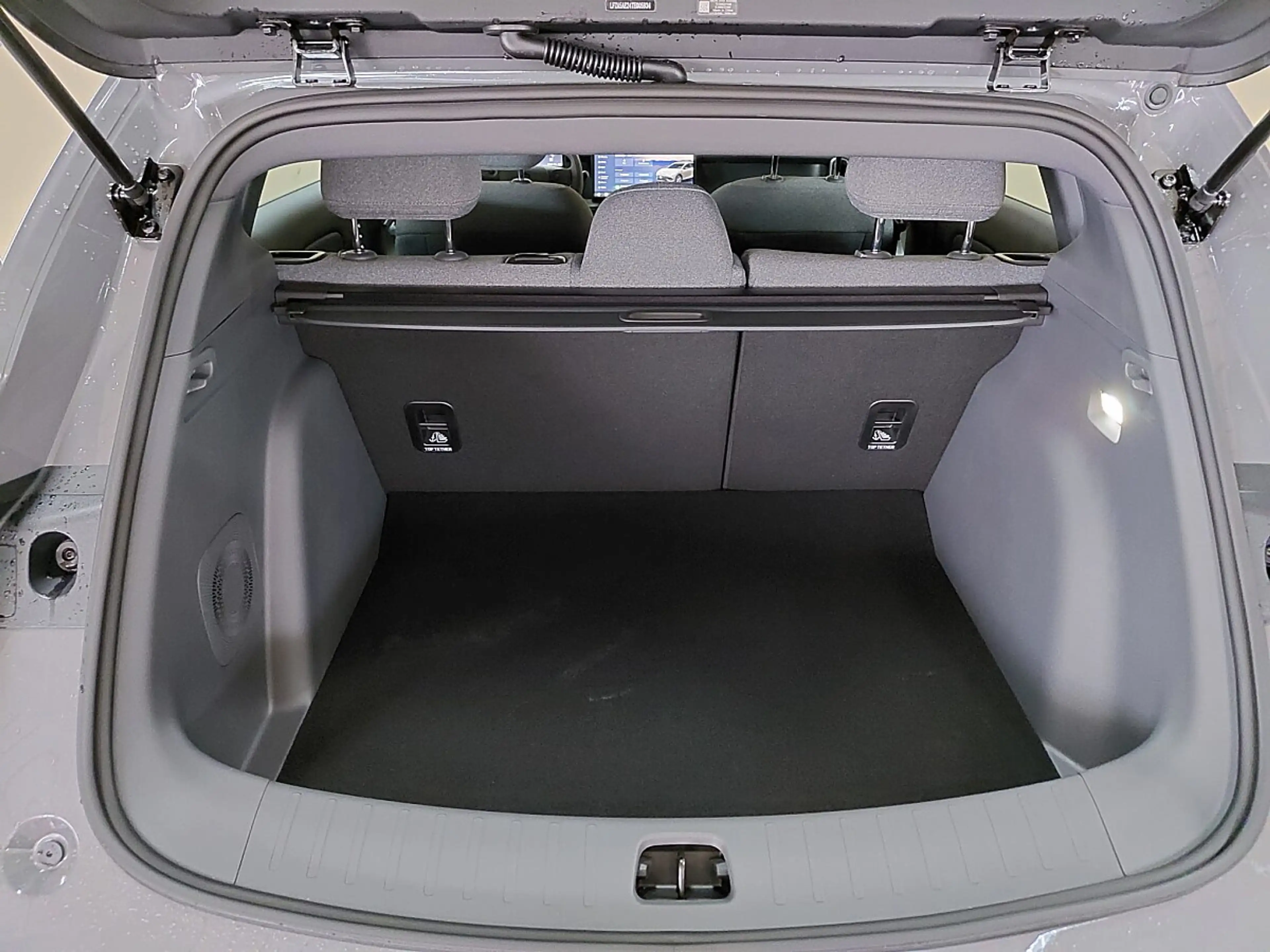 Leapmotor B05 56,2kWh Life Pro — photo 6