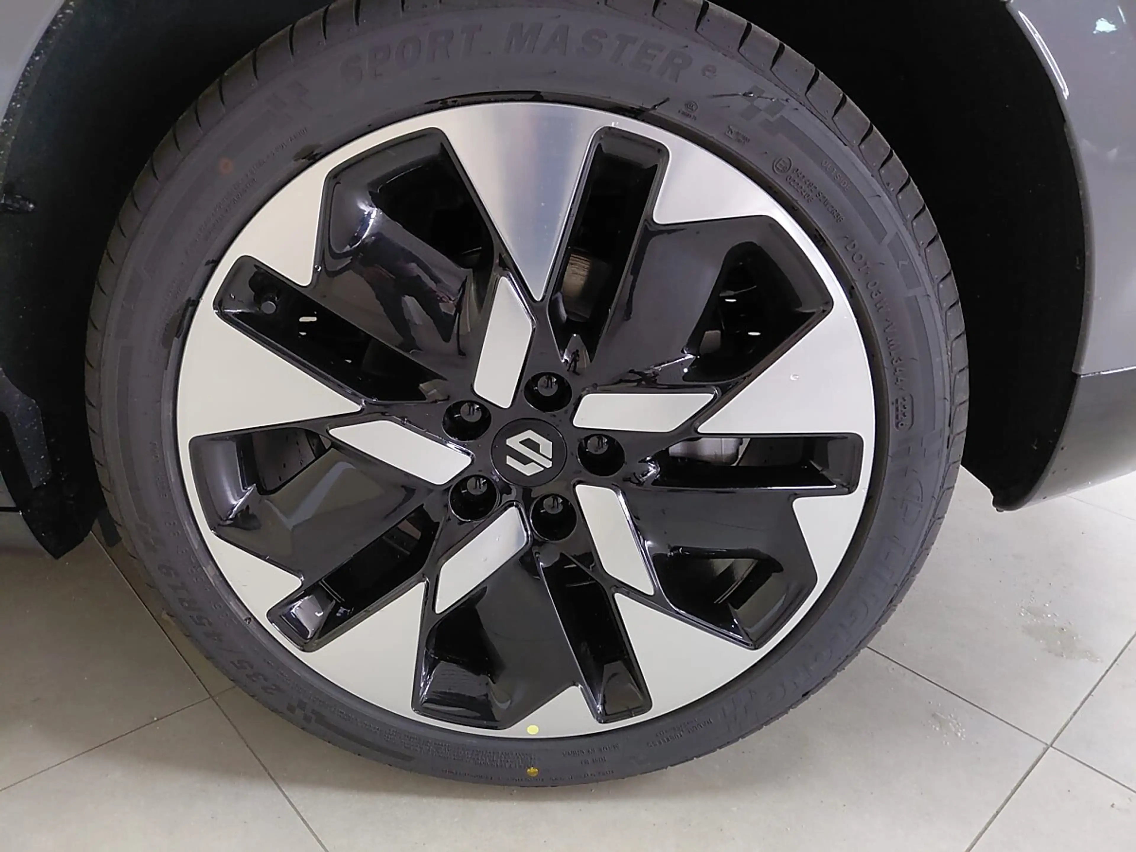 Leapmotor B05 56,2kWh Life Pro — photo 10