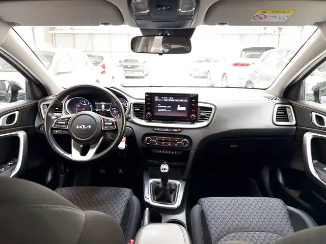 Kia Ceed view 9