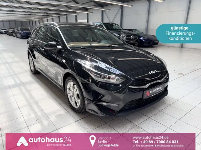 Kia Ceed main image