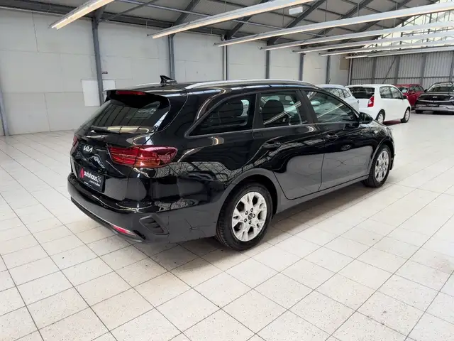 Kia Ceed view 5