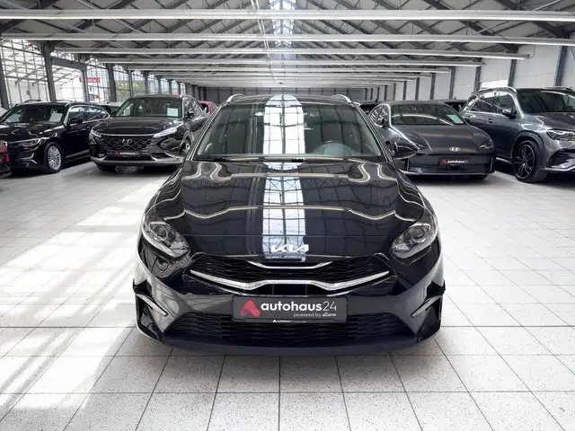 Kia Ceed view 2