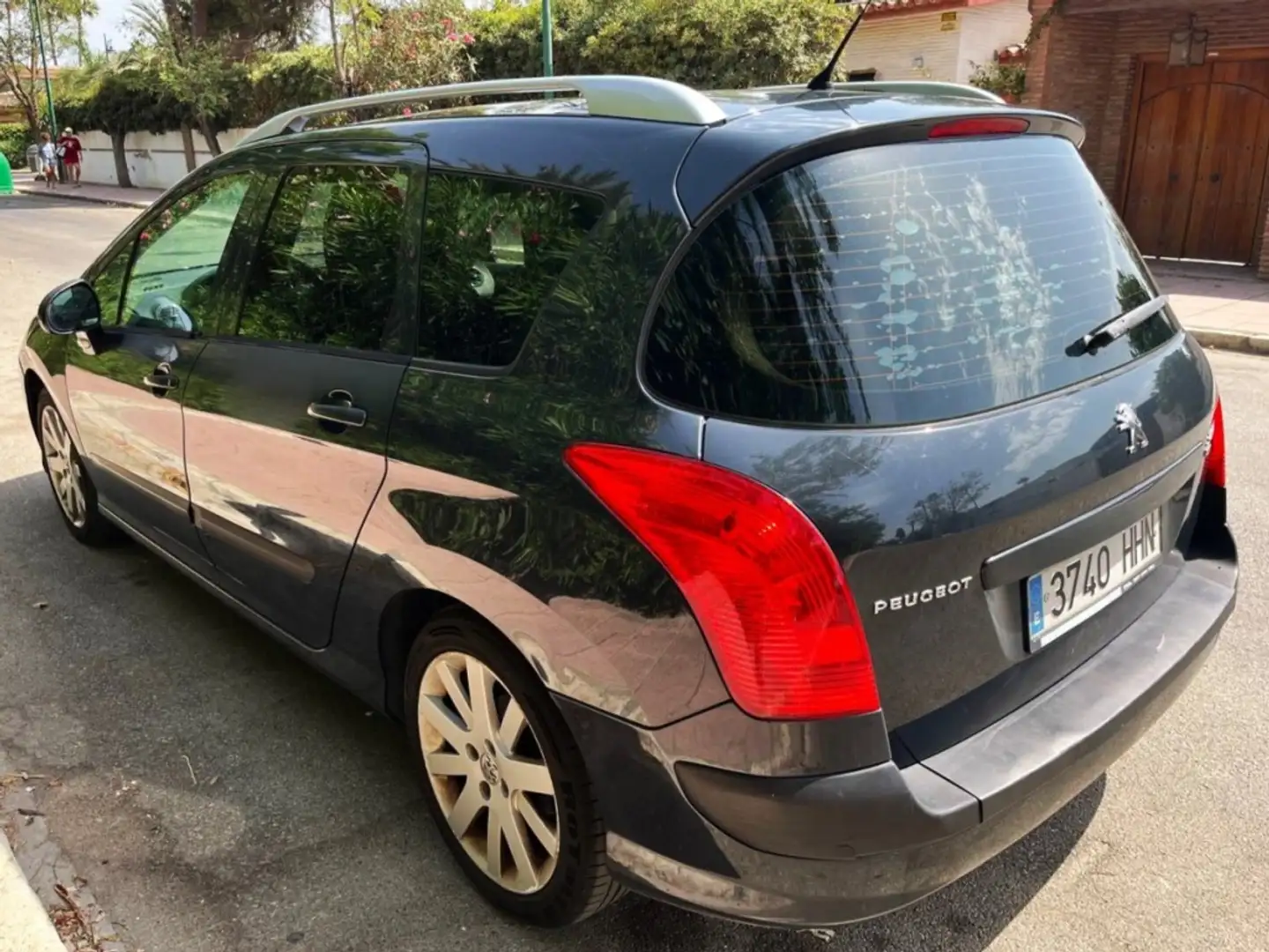 Peugeot 308 Berlina Manual de 5 Puertas Negro - 2