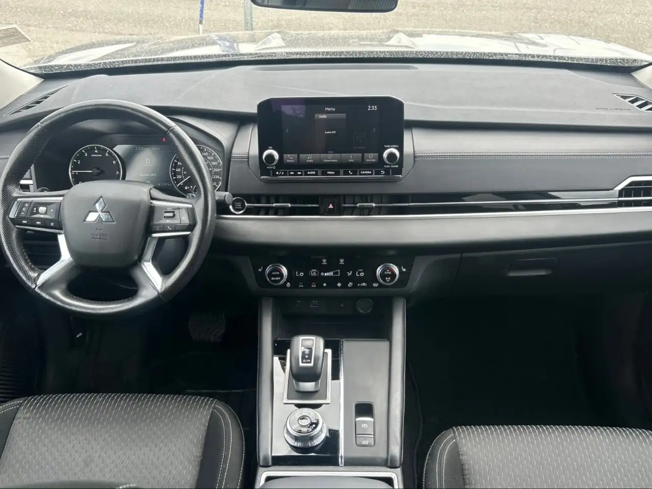 Mitsubishi Outlander снимка Mitsubishi Outlander