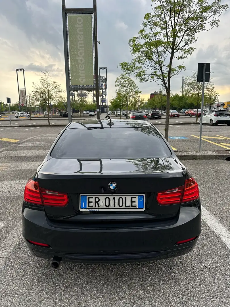 BMW 318 sport Black - 2