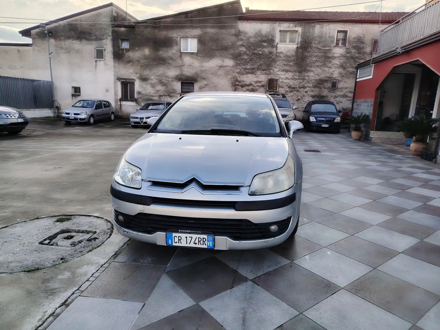 Citroen C4 1.4 16v Classique GPL - 1