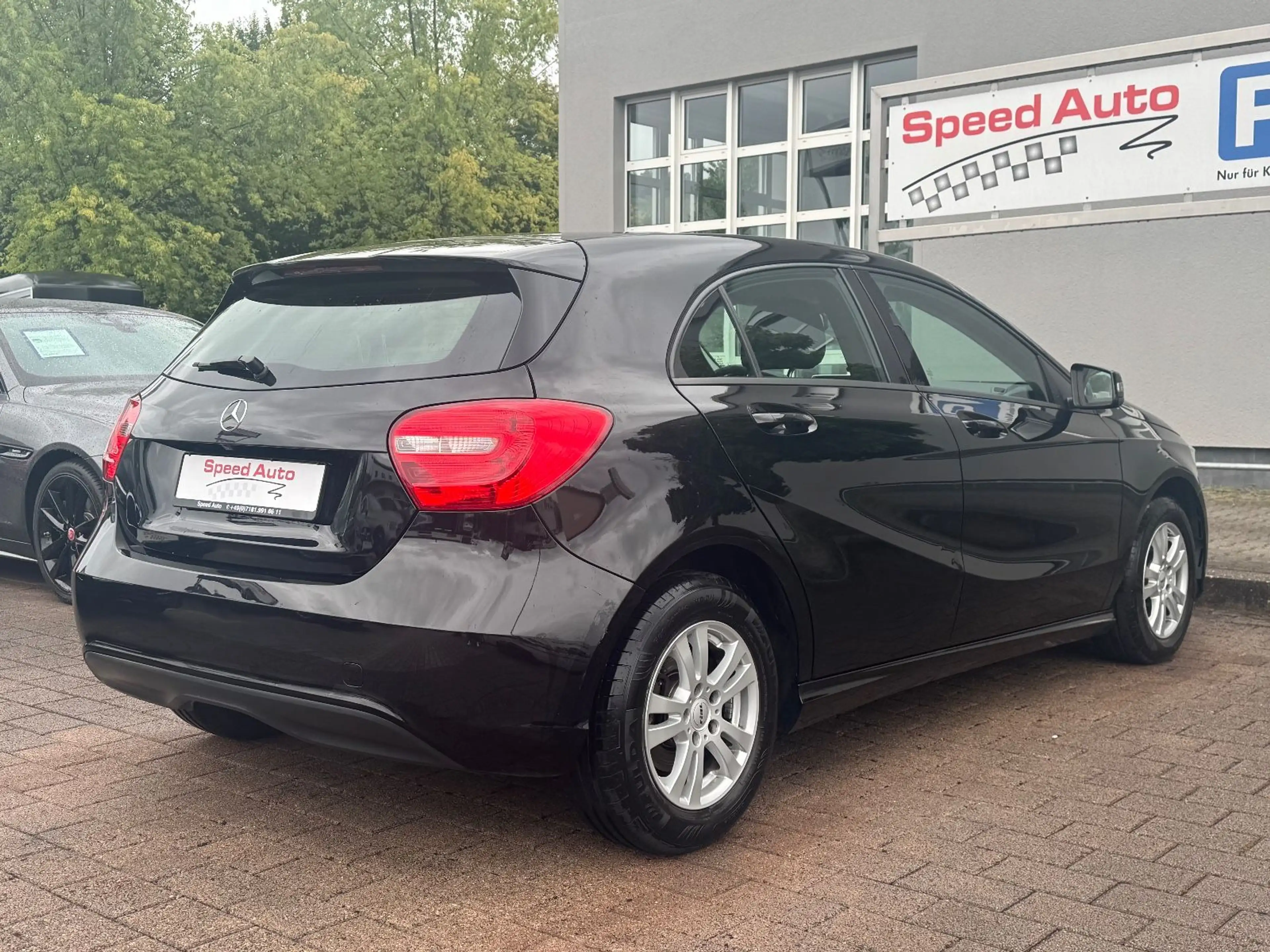 Mercedes-Benz A 180 BlueEffi RÜCKFAHRKAMERA/SITZH./ALU/1.HAND! — photo 9