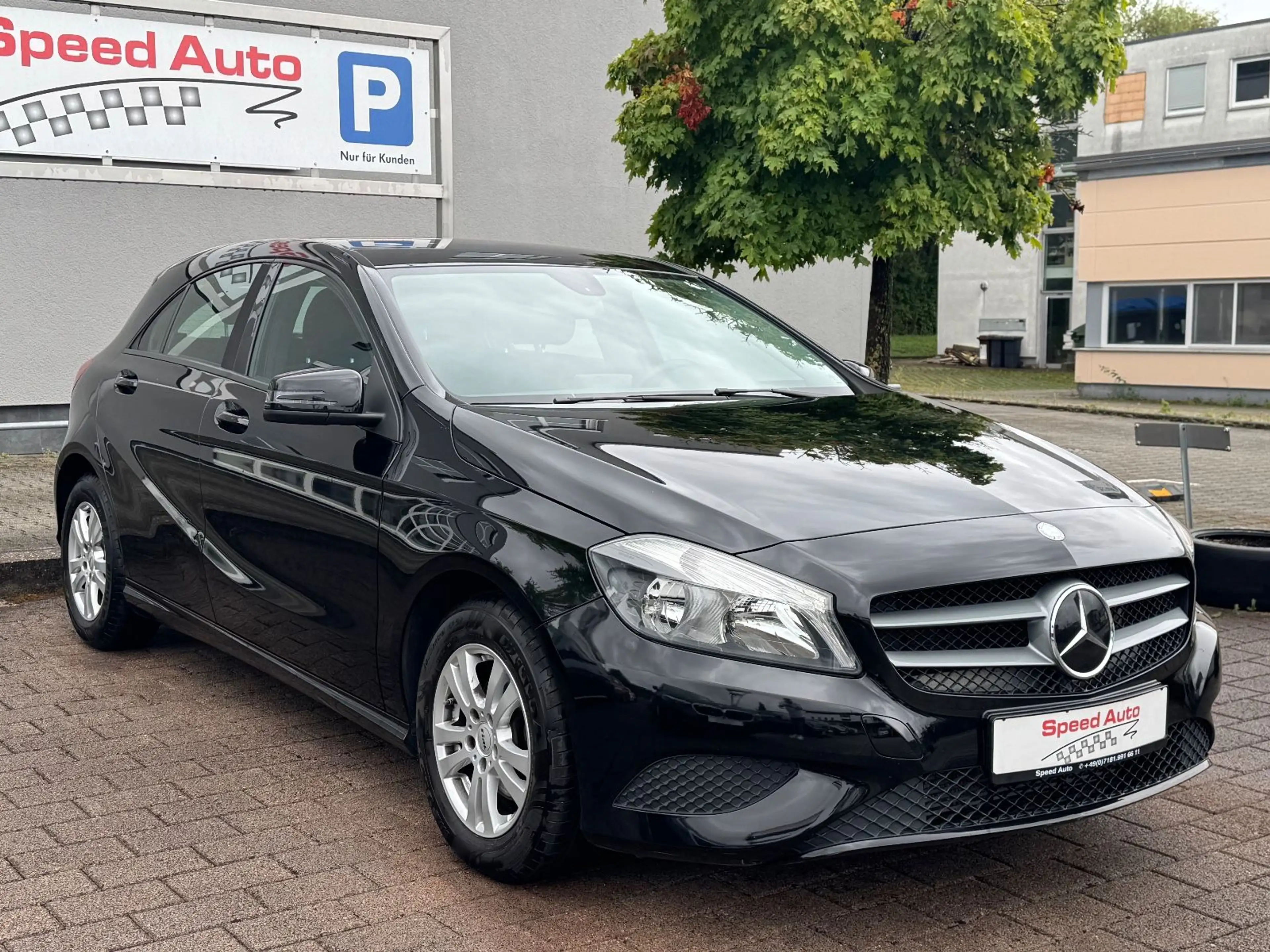 Mercedes-Benz A 180 BlueEffi RÜCKFAHRKAMERA/SITZH./ALU/1.HAND! — photo 6