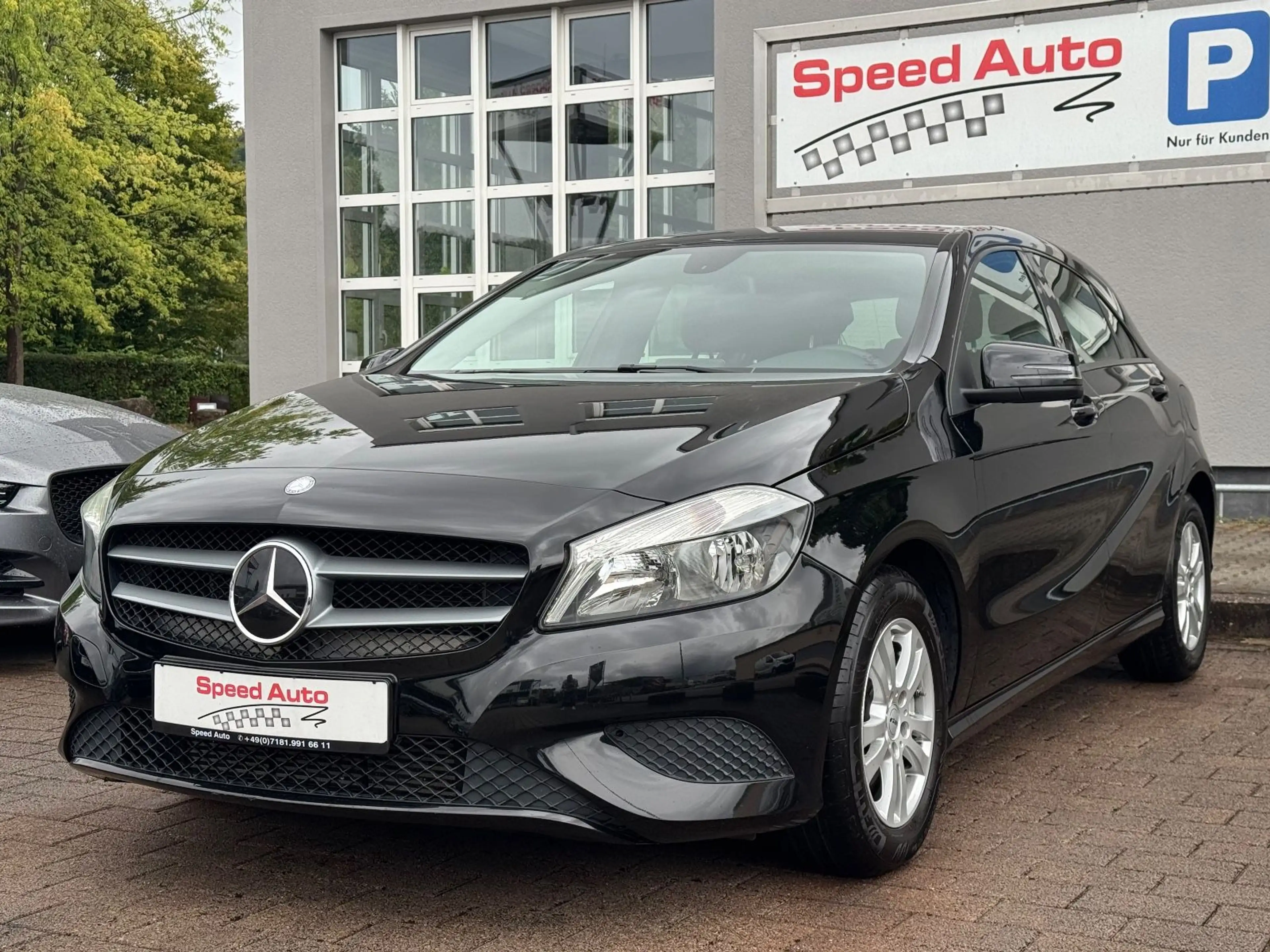 Mercedes-Benz A 180 BlueEffi RÜCKFAHRKAMERA/SITZH./ALU/1.HAND! — photo 3