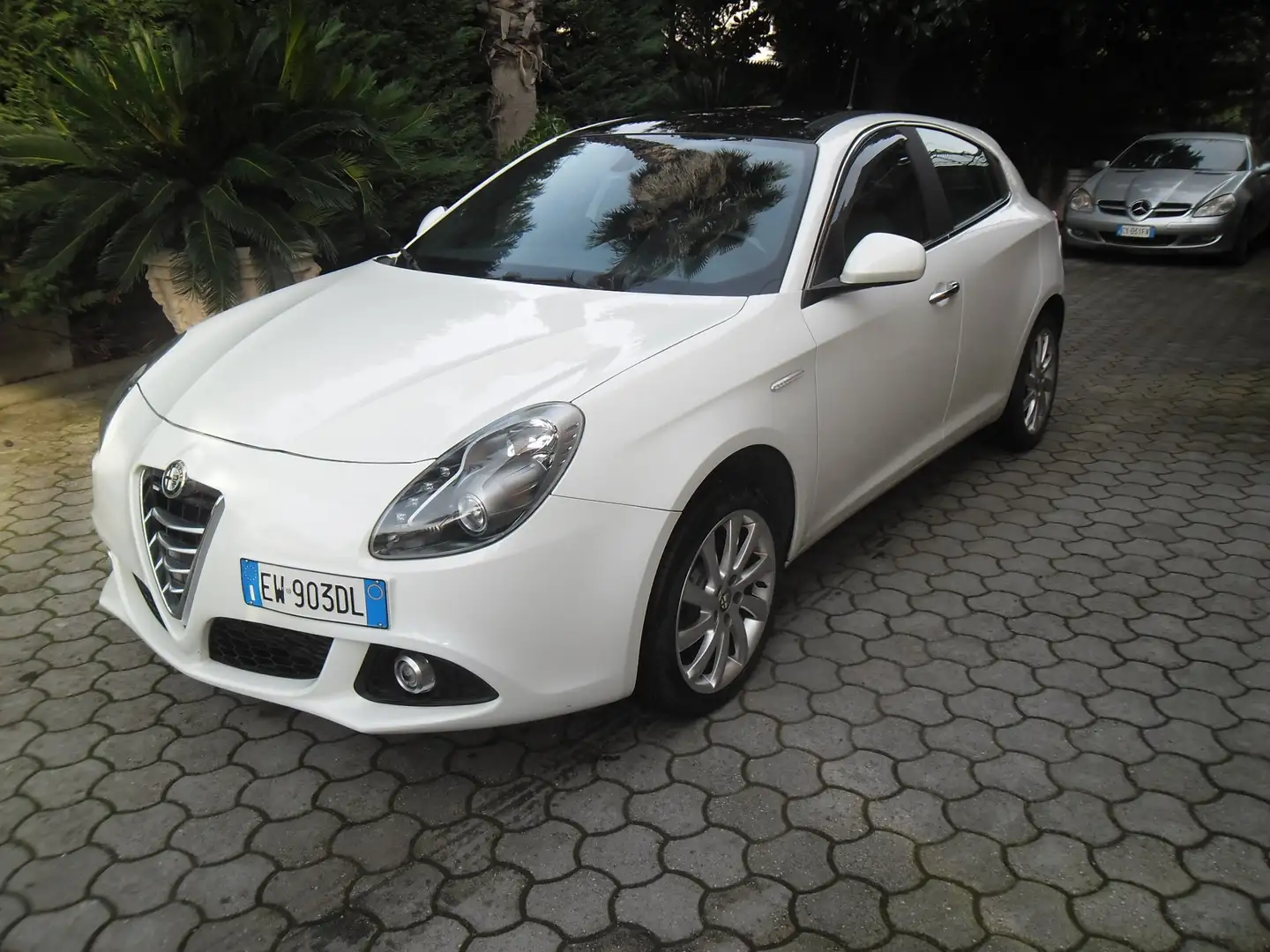 Alfa Romeo Giulietta 2.0 jtdm Exclusive 150cv E5+ Wit - 1