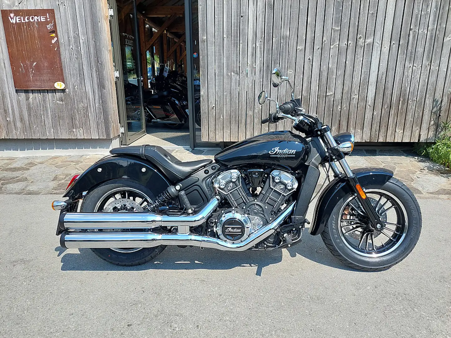 Indian Scout Scout 1200 Schwarz - 1