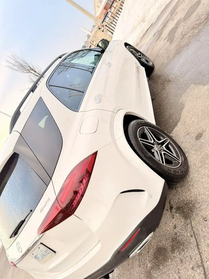 Mercedes-Benz GLE снимка Mercedes-Benz GLE