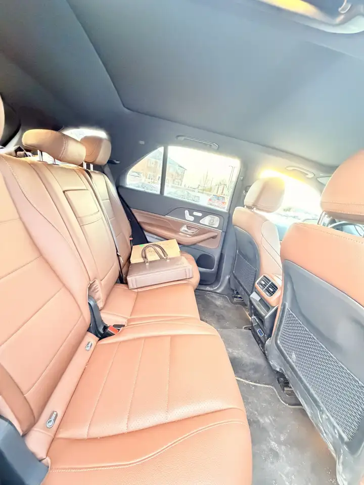 Mercedes-Benz GLE снимка Mercedes-Benz GLE