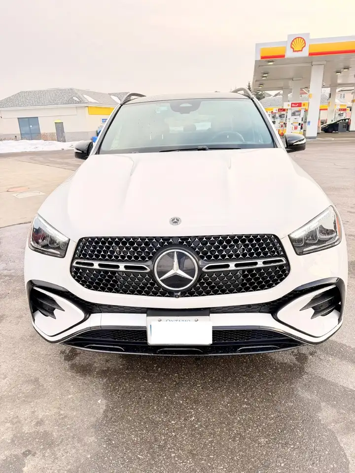 Mercedes-Benz GLE снимка Mercedes-Benz GLE