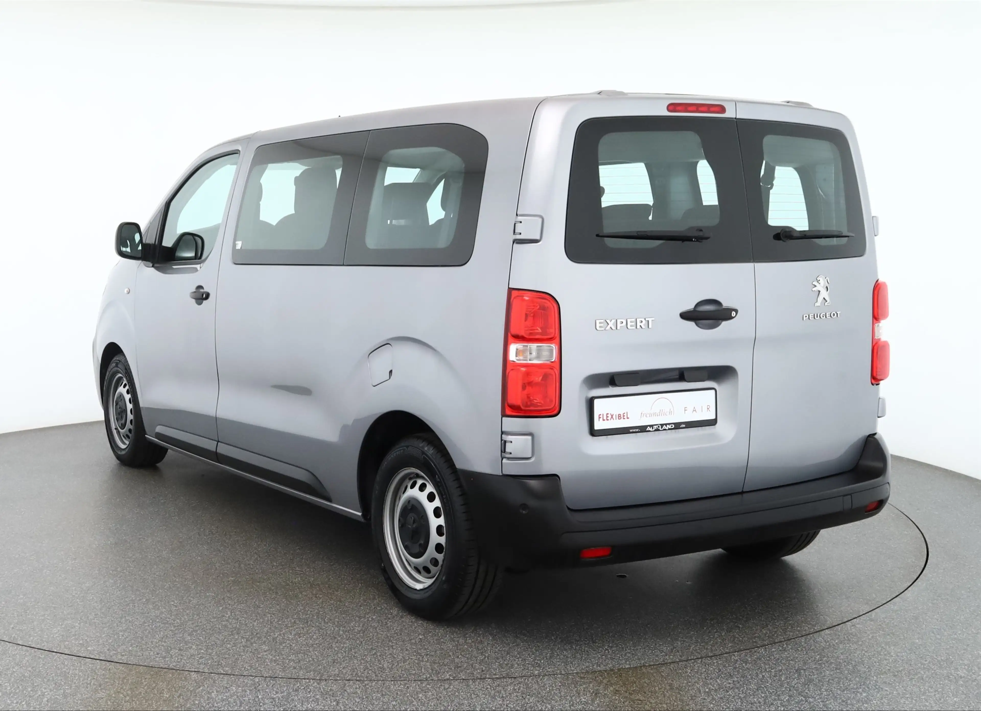 Peugeot Expert Kombi 1.5 Blue-HDi L2 8-Sitzer Navi PDC — photo 3