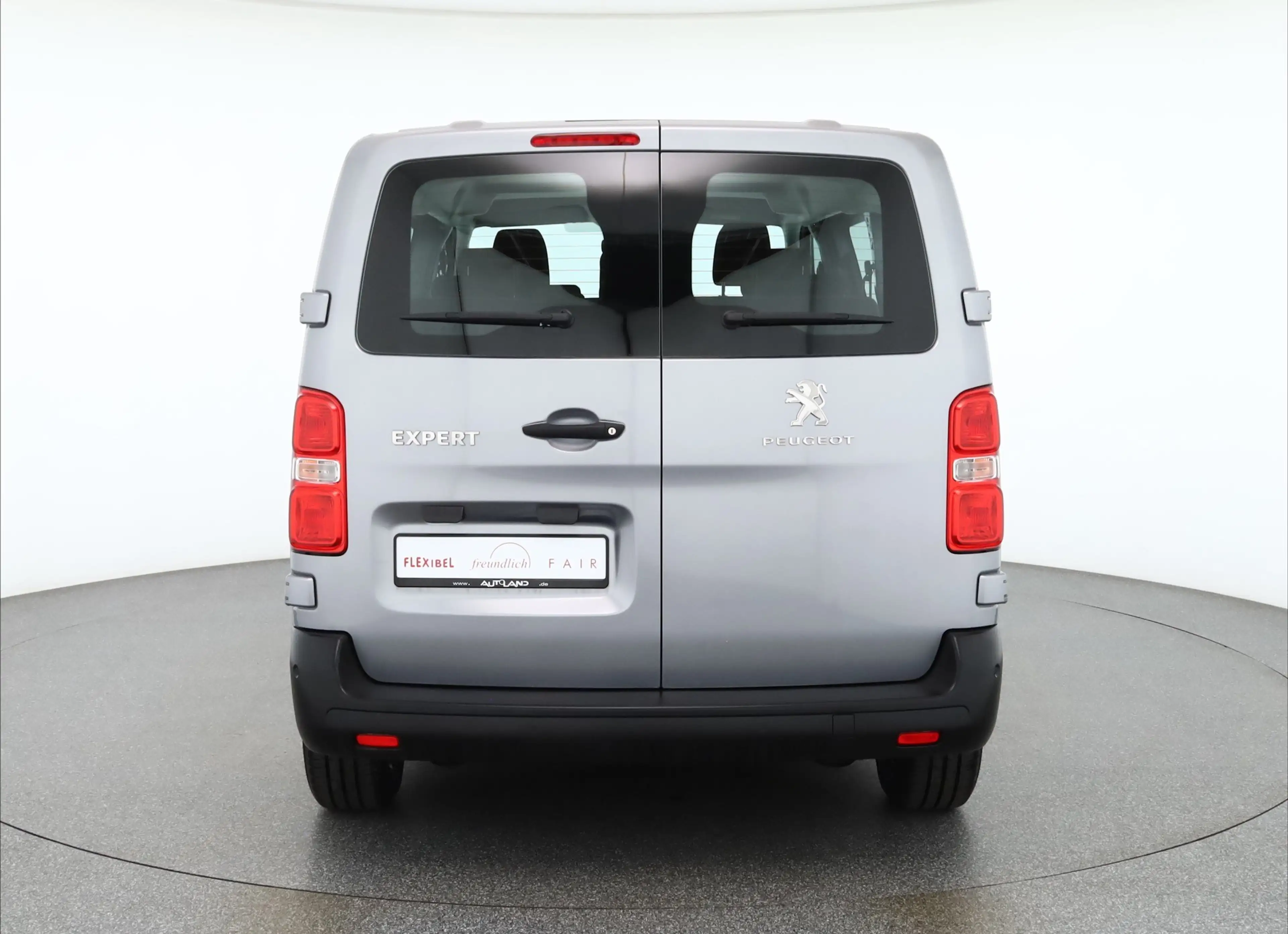 Peugeot Expert Kombi 1.5 Blue-HDi L2 8-Sitzer Navi PDC — photo 4