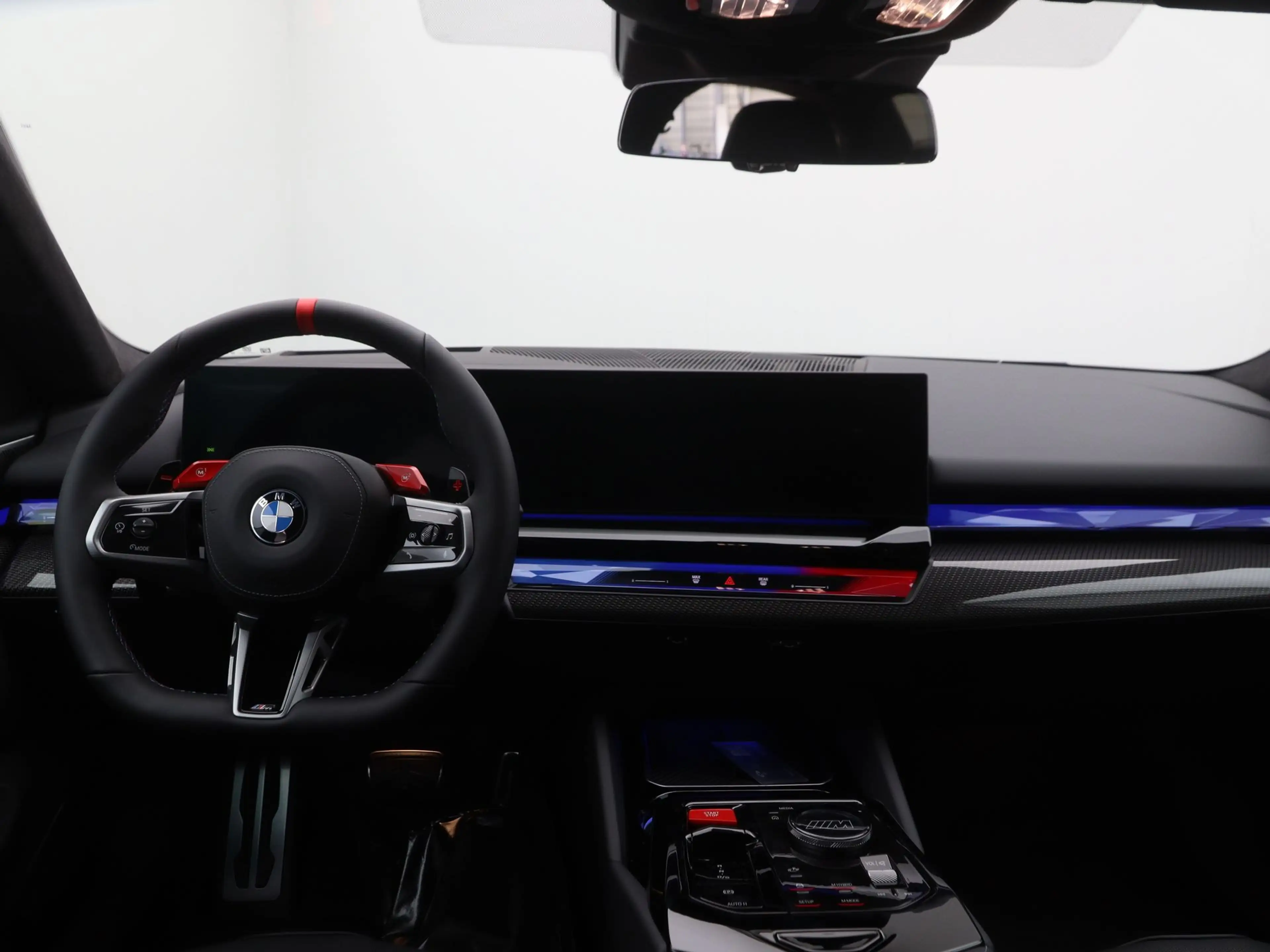 BMW M5 Sedan ROSSO CORSA SOLID — photo 14