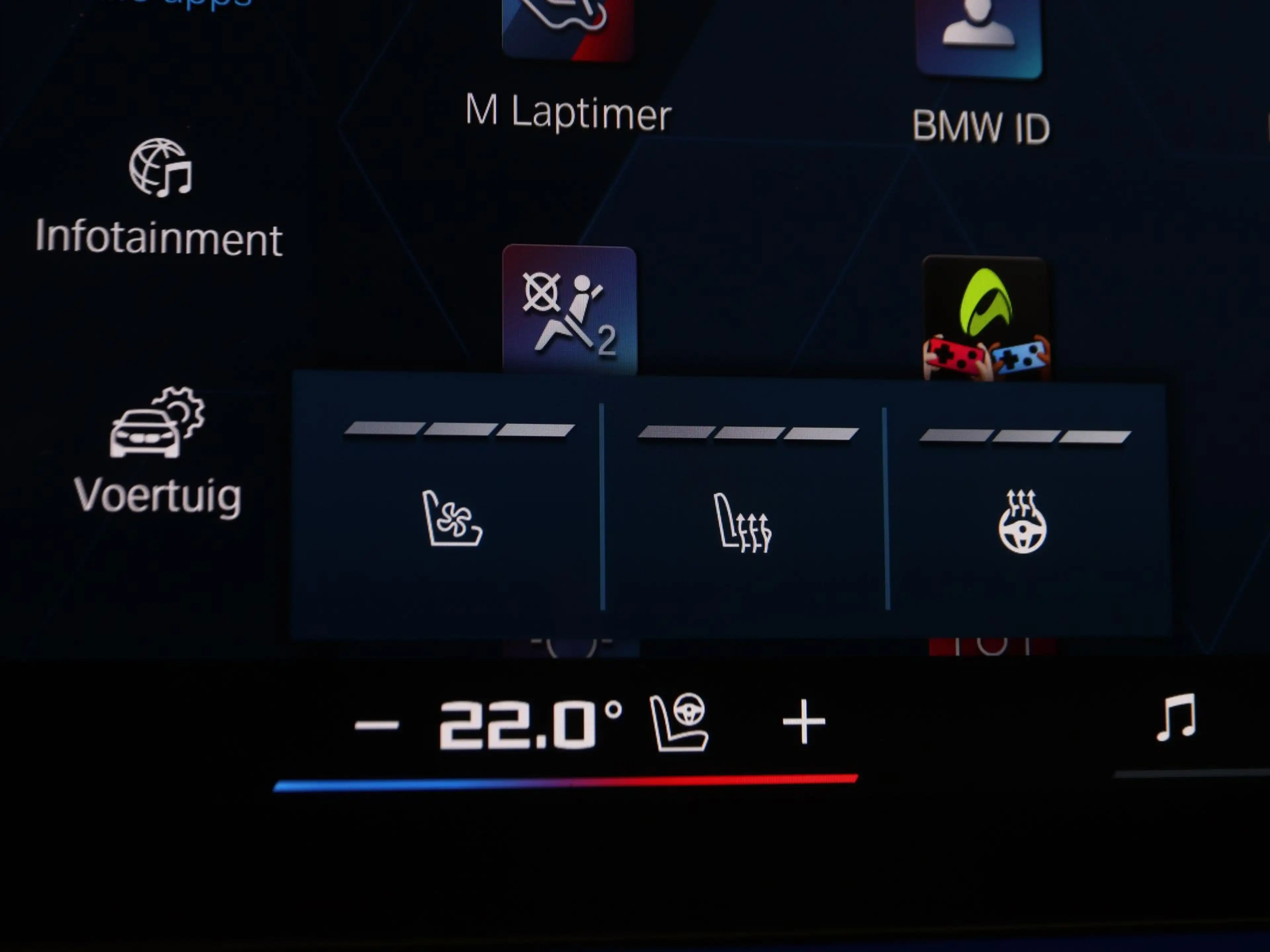 BMW M5 Sedan ROSSO CORSA SOLID — photo 15