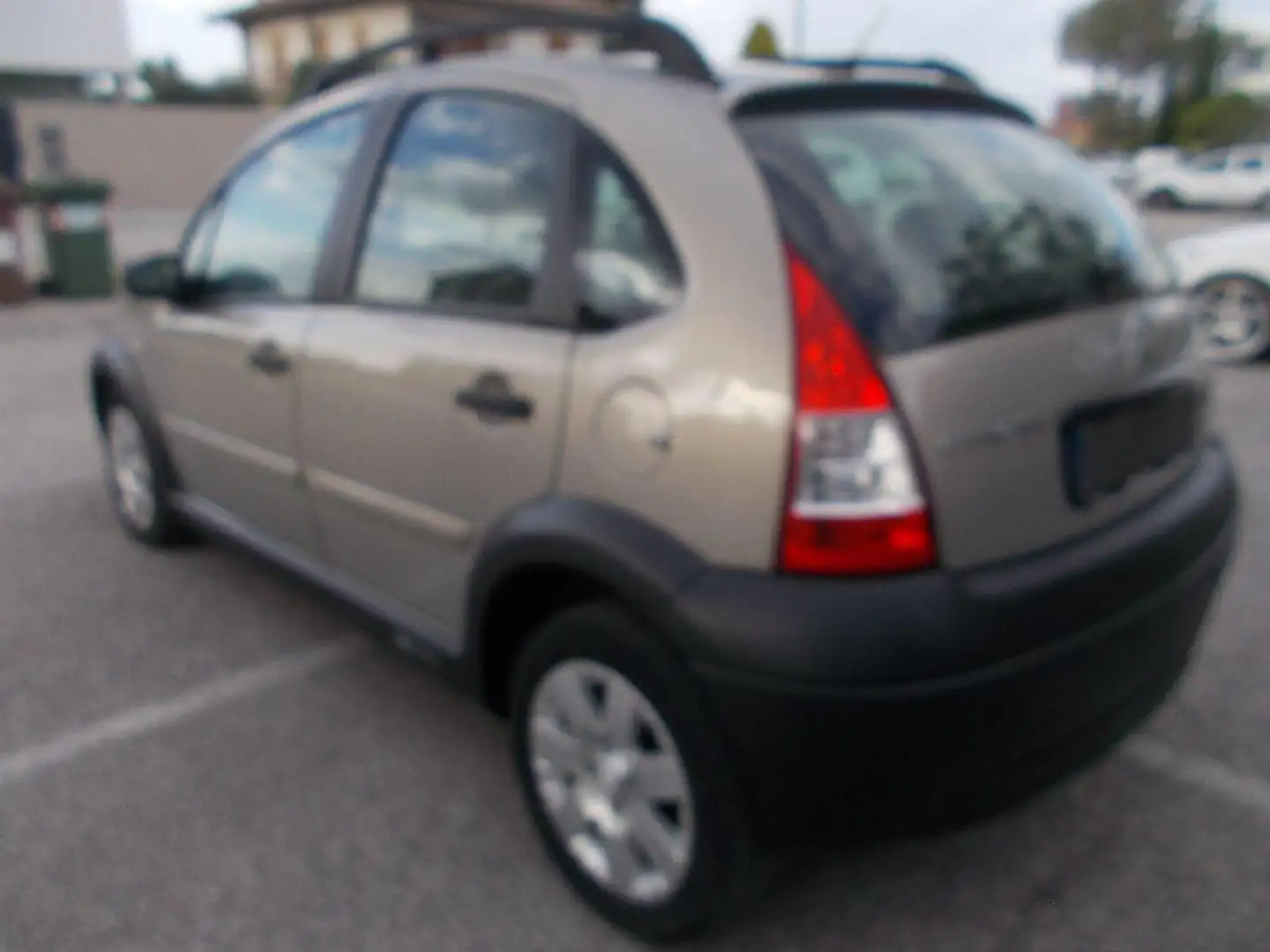 Citroen C3 VERSIONE XTR Beige - 2