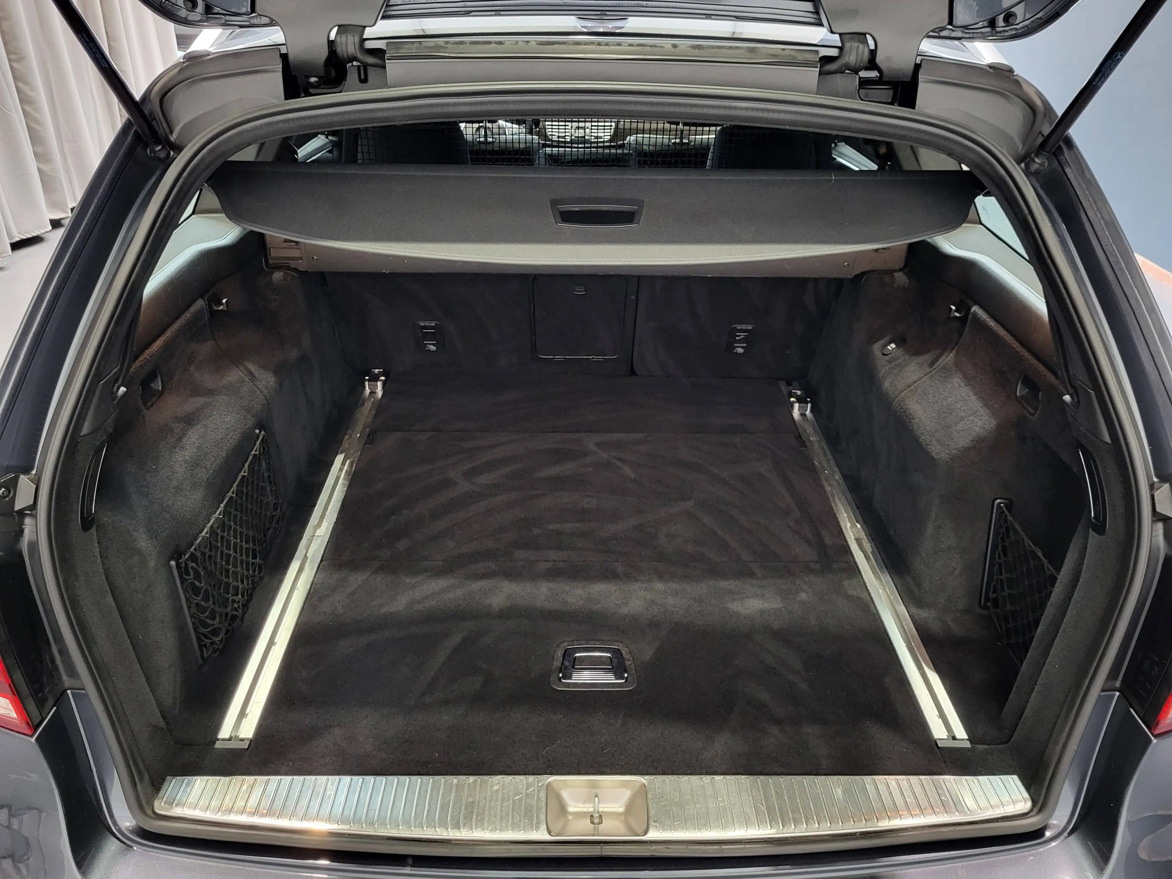 Mercedes-Benz E 350 CDI BlueTec Avantgarde *TOP Ausstattung* — photo 19
