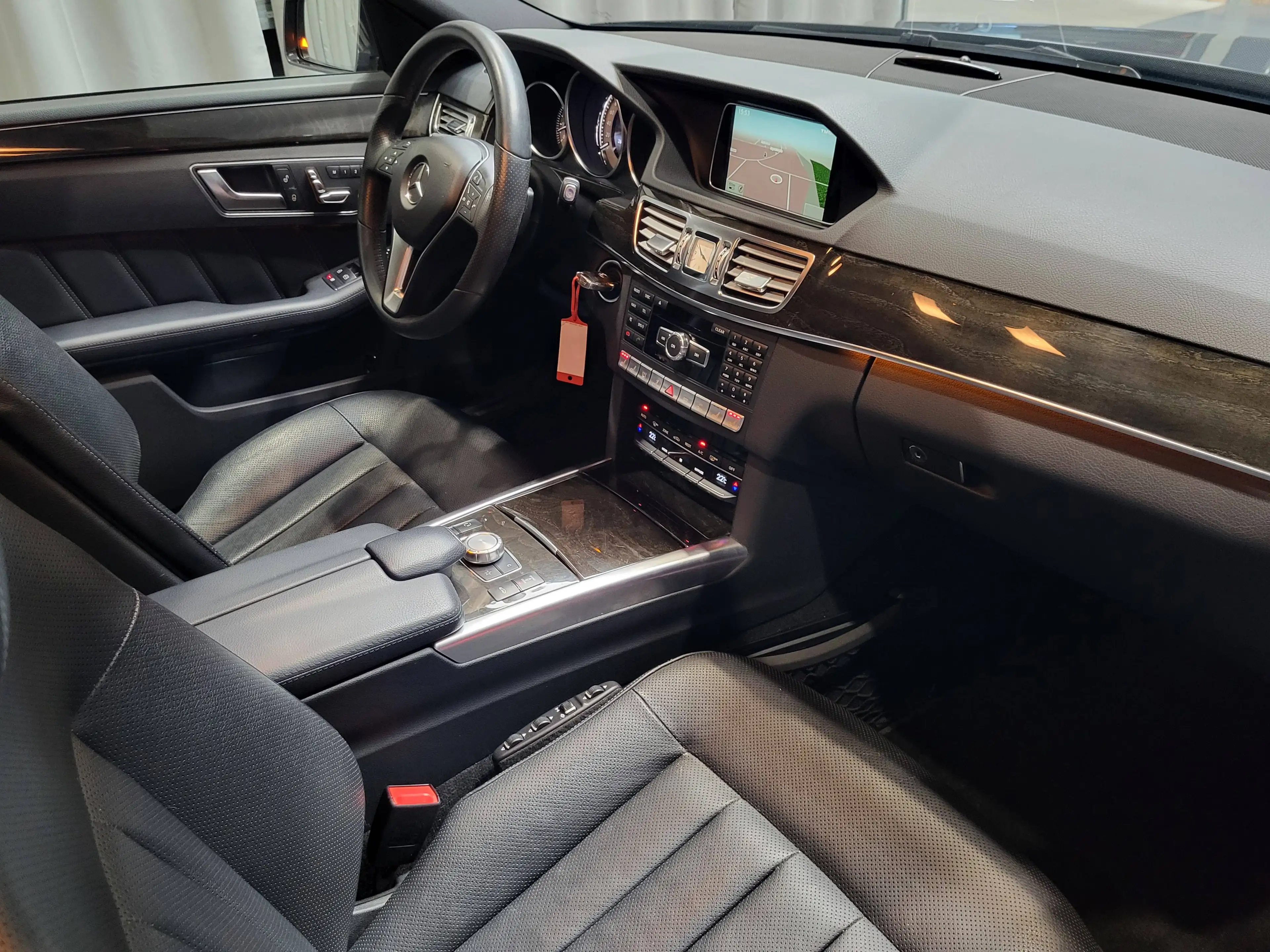 Mercedes-Benz E 350 CDI BlueTec Avantgarde *TOP Ausstattung* — photo 18