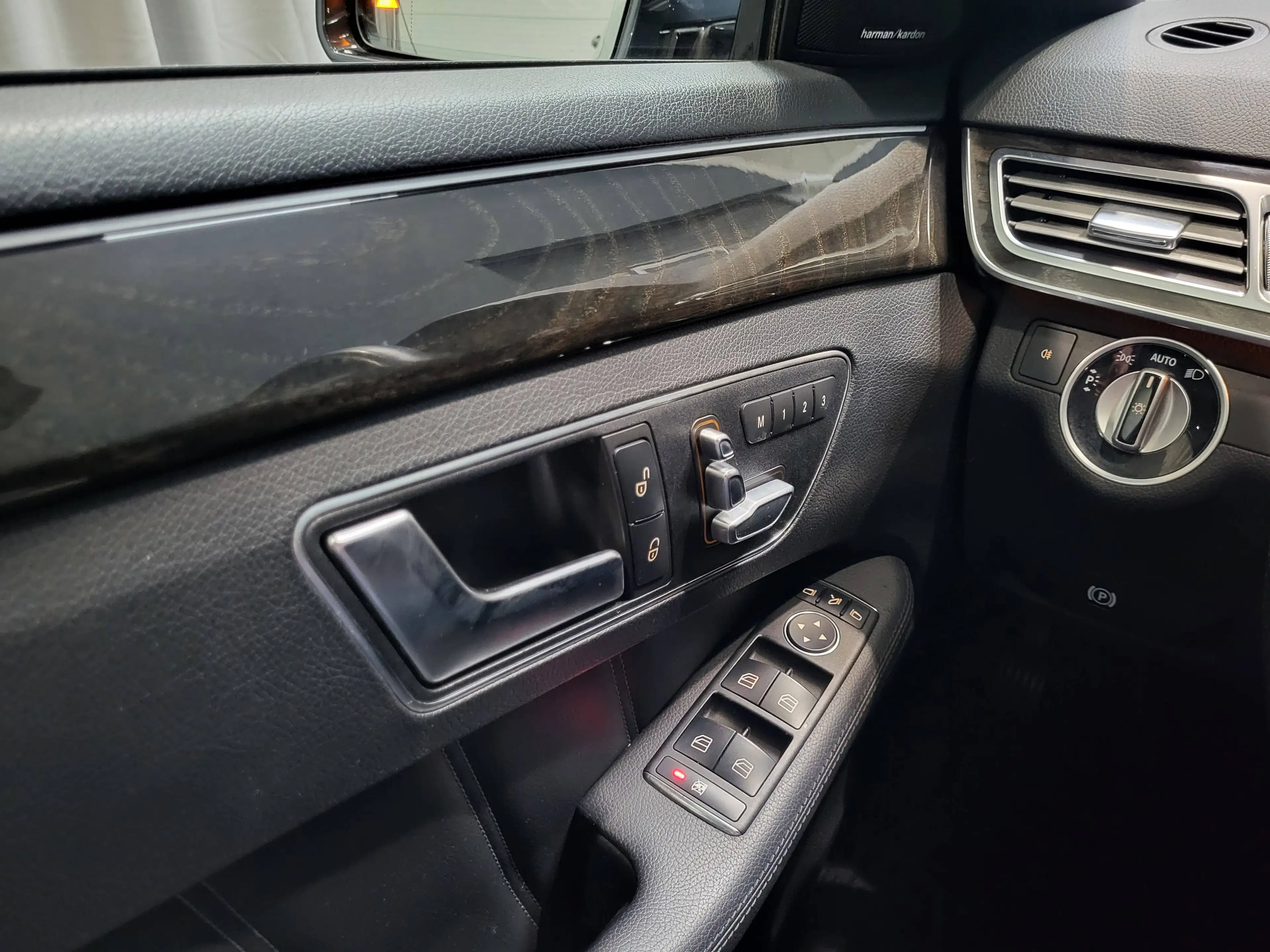 Mercedes-Benz E 350 CDI BlueTec Avantgarde *TOP Ausstattung* — photo 15