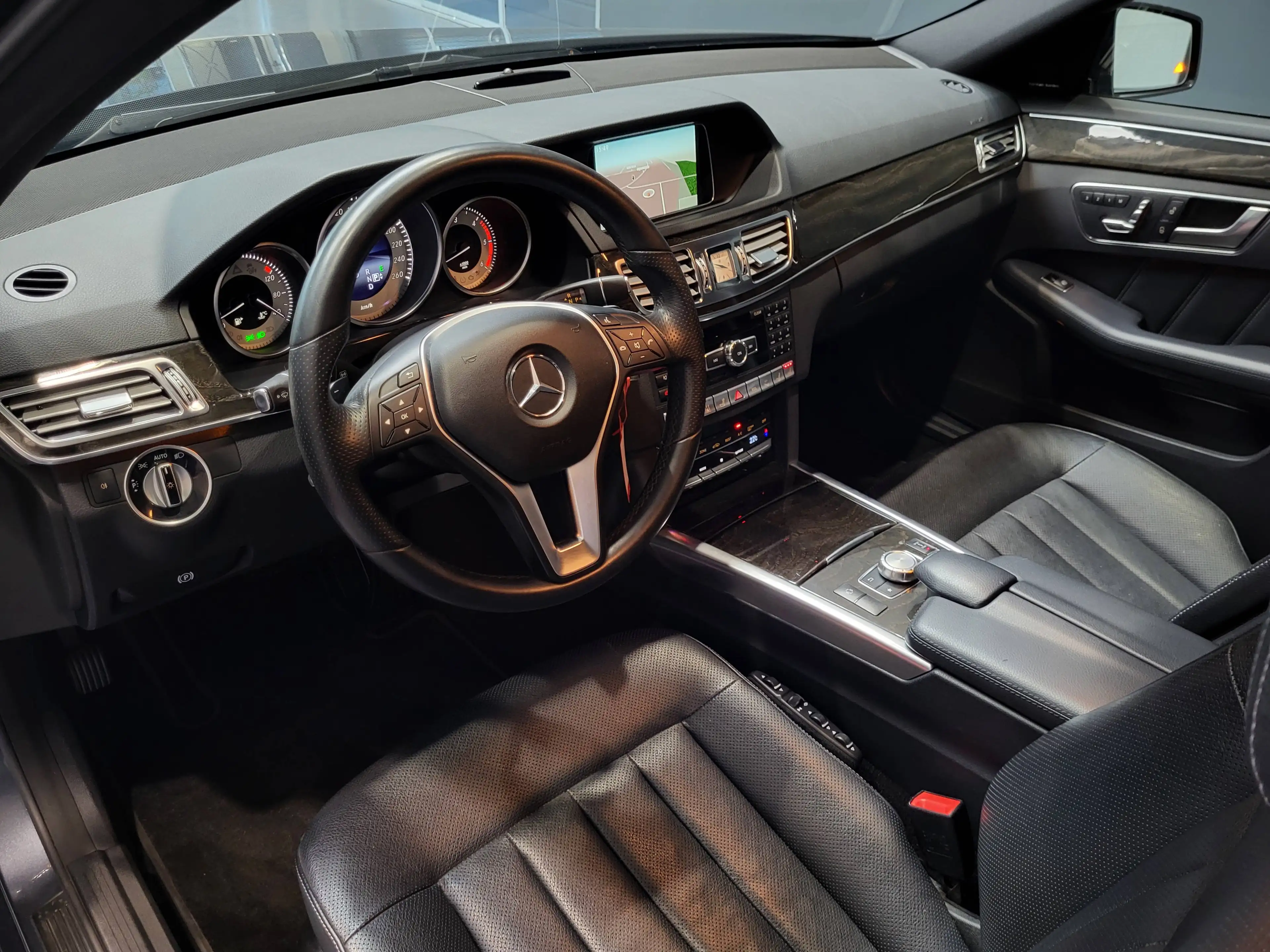 Mercedes-Benz E 350 CDI BlueTec Avantgarde *TOP Ausstattung* — photo 6