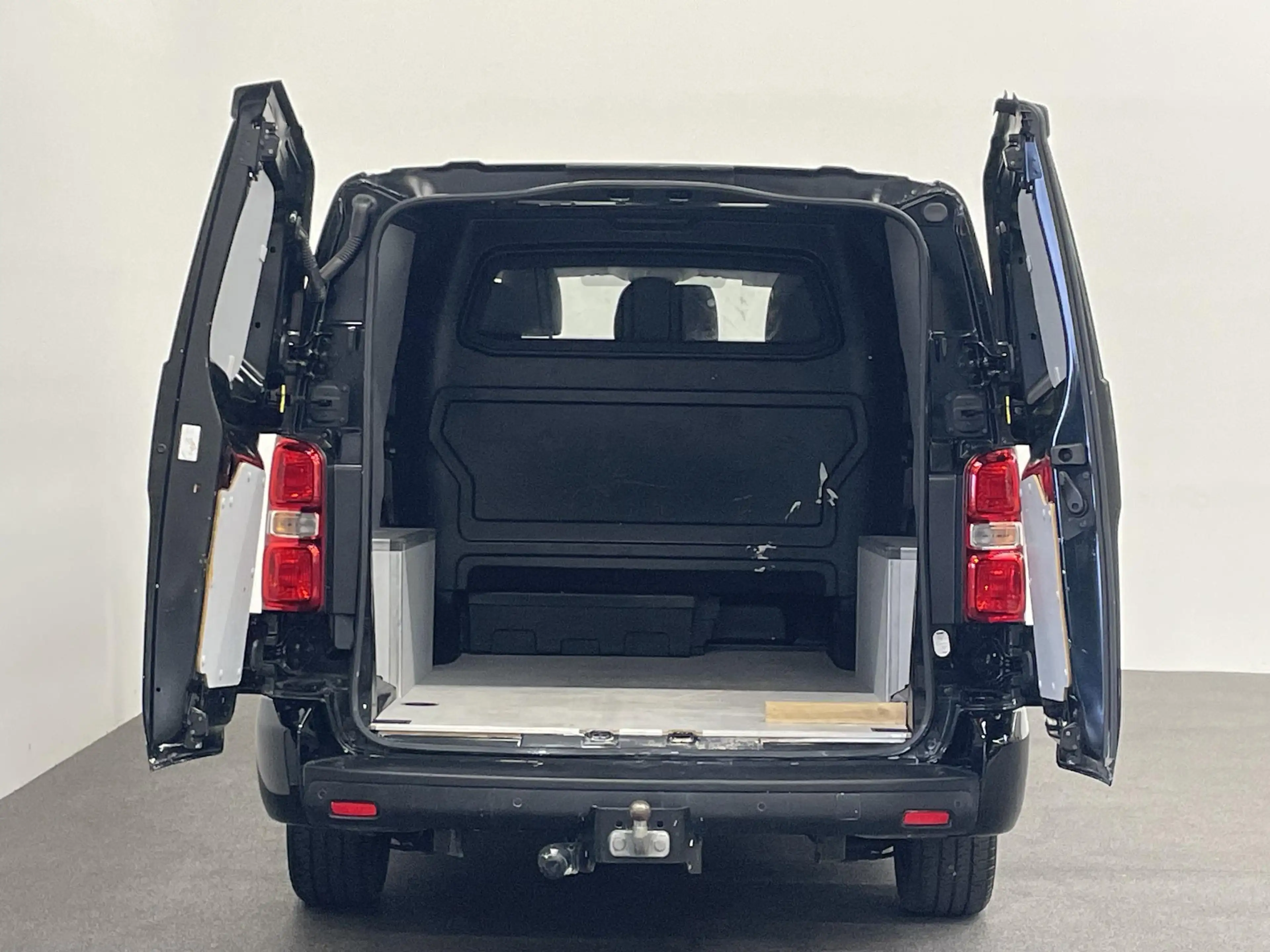 Peugeot Expert 2.0 BlueHDI 180pk Automaat Dubbele Cabine Navigati — photo 5
