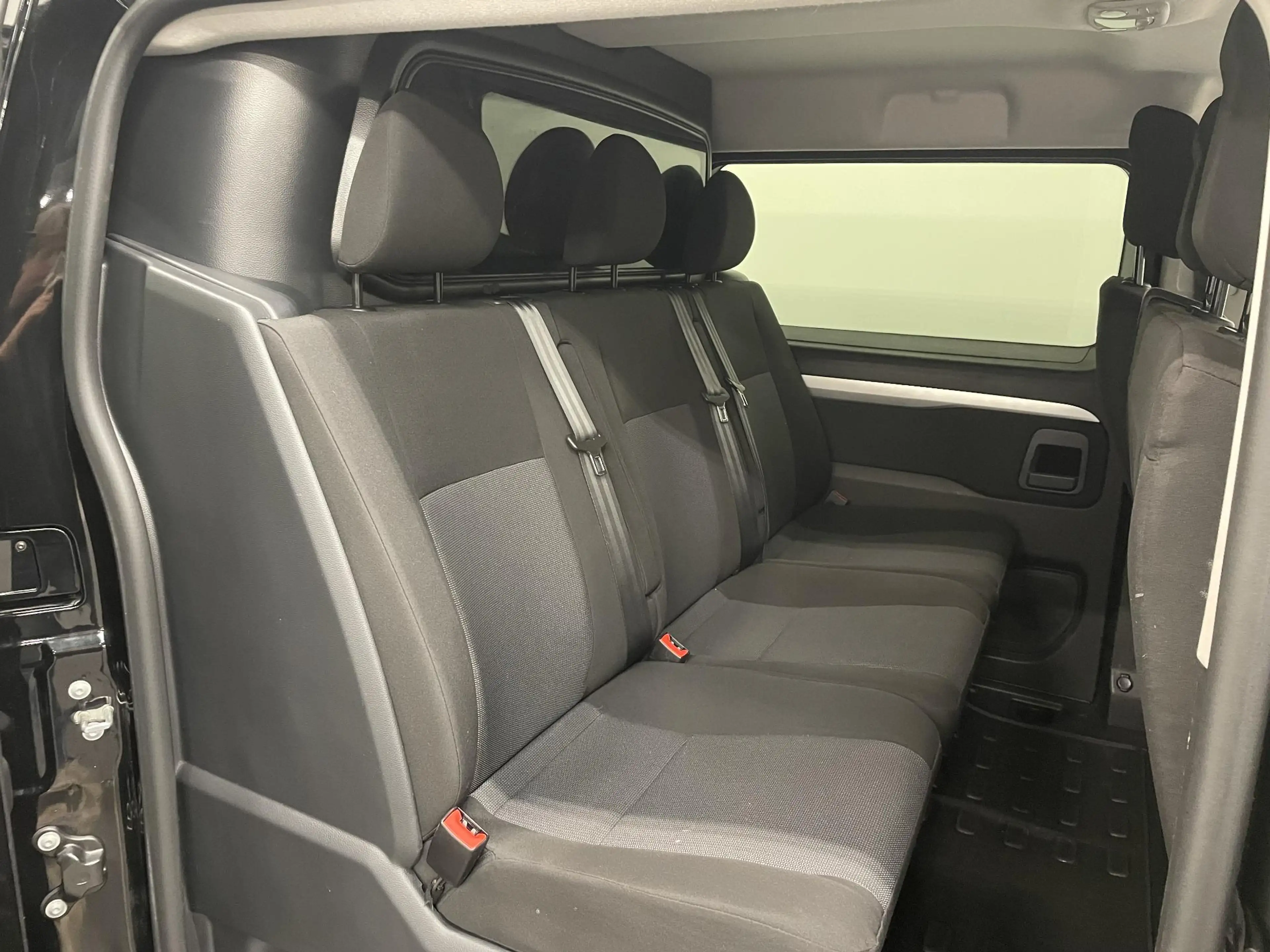 Peugeot Expert 2.0 BlueHDI 180pk Automaat Dubbele Cabine Navigati — photo 8