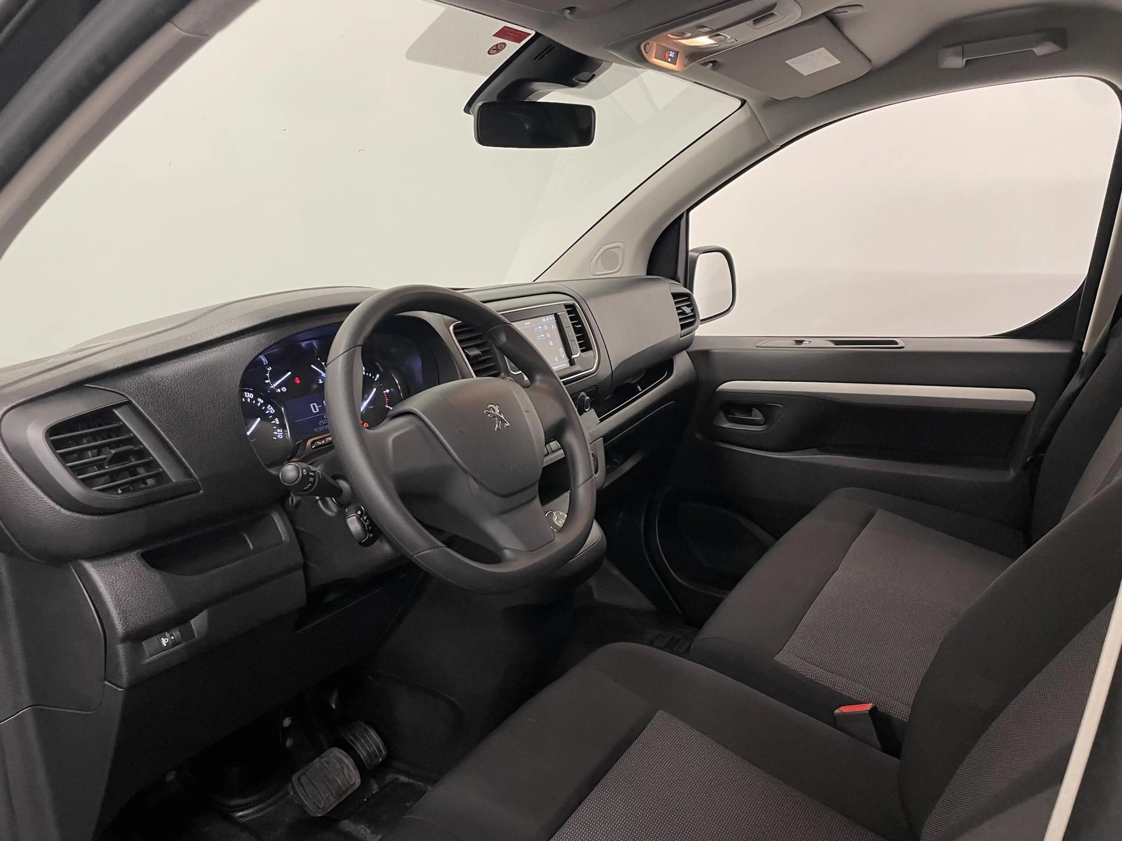 Peugeot Expert 2.0 BlueHDI 180pk Automaat Dubbele Cabine Navigati — photo 15